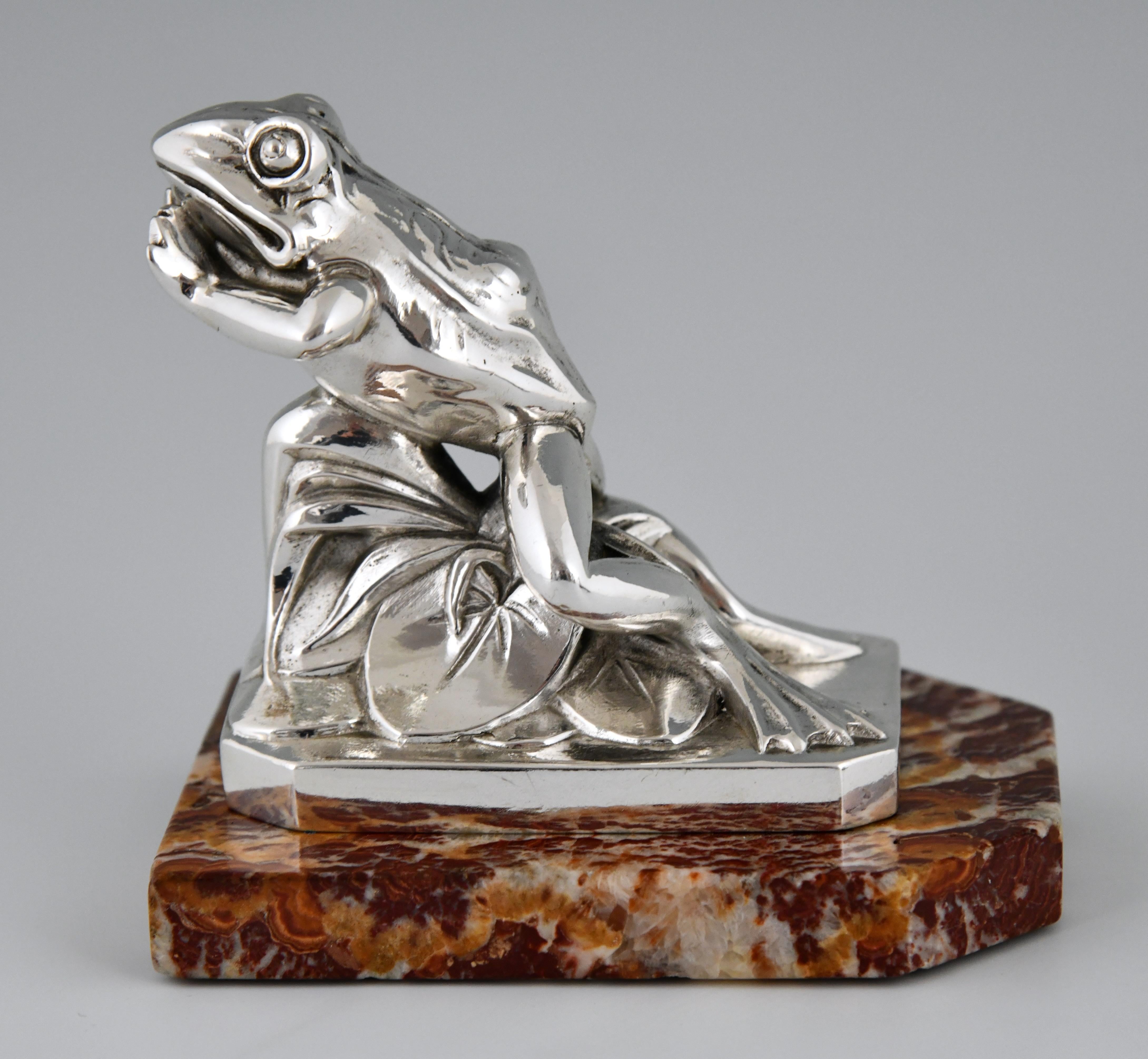 Art Deco silvered frog bookends by Maurice Frecourt. For Sale 1