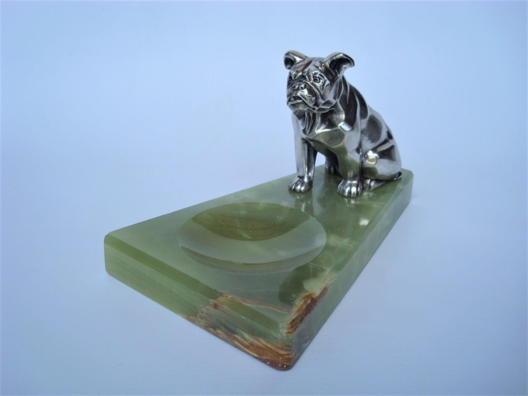 Art Deco Silvered Metal Sculpture of a sitting Bulldog Ashtray or Jewelry dish. By Irene´e Rochard. 
Signed Rochard. Art Deco Style. Made in France 1930´s. Silvered metal. Onyx Base.