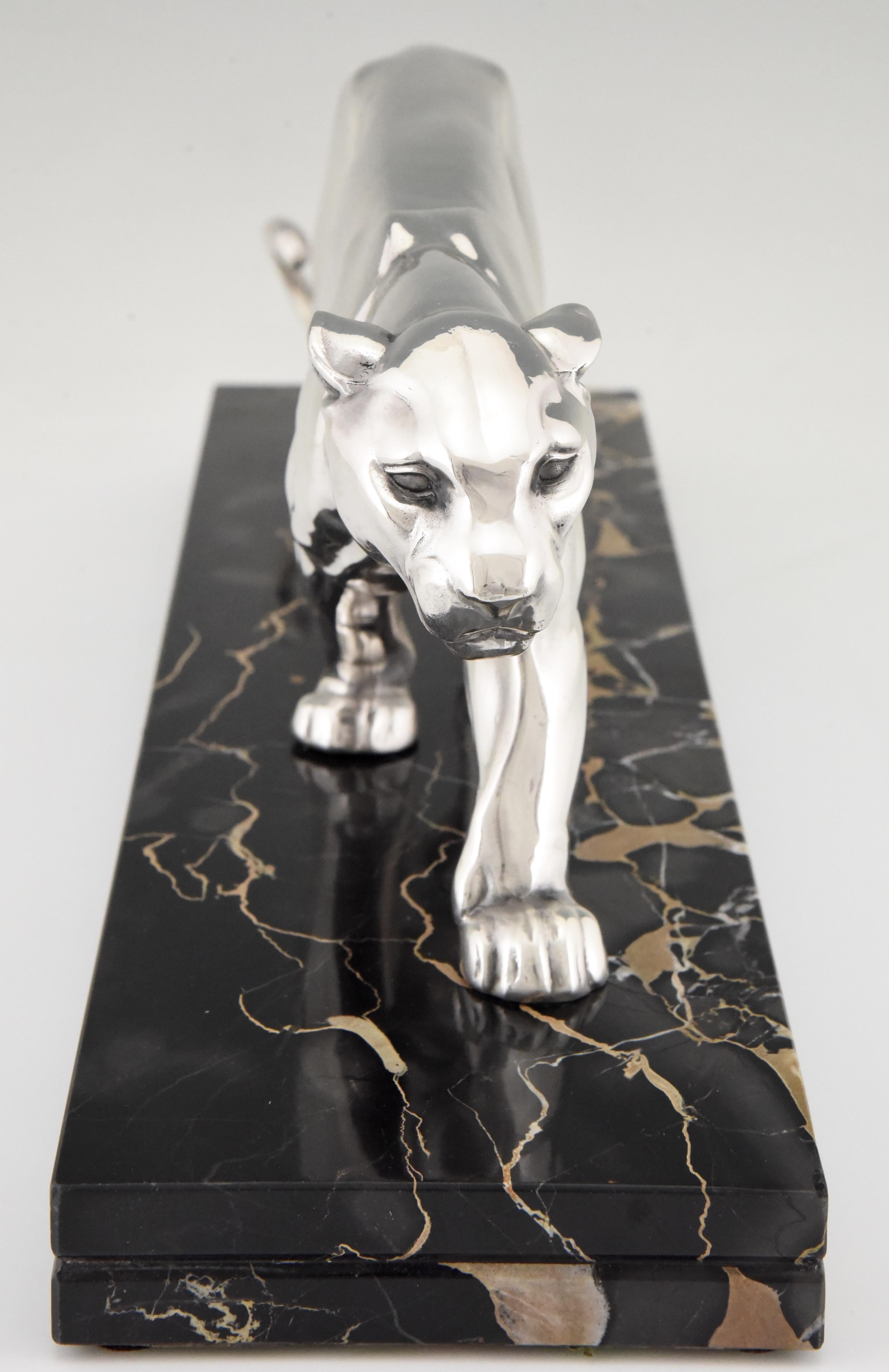Art Deco Silvered Panther Sculpture Alexandre Ouline, France, 1930 In Good Condition In Antwerp, BE