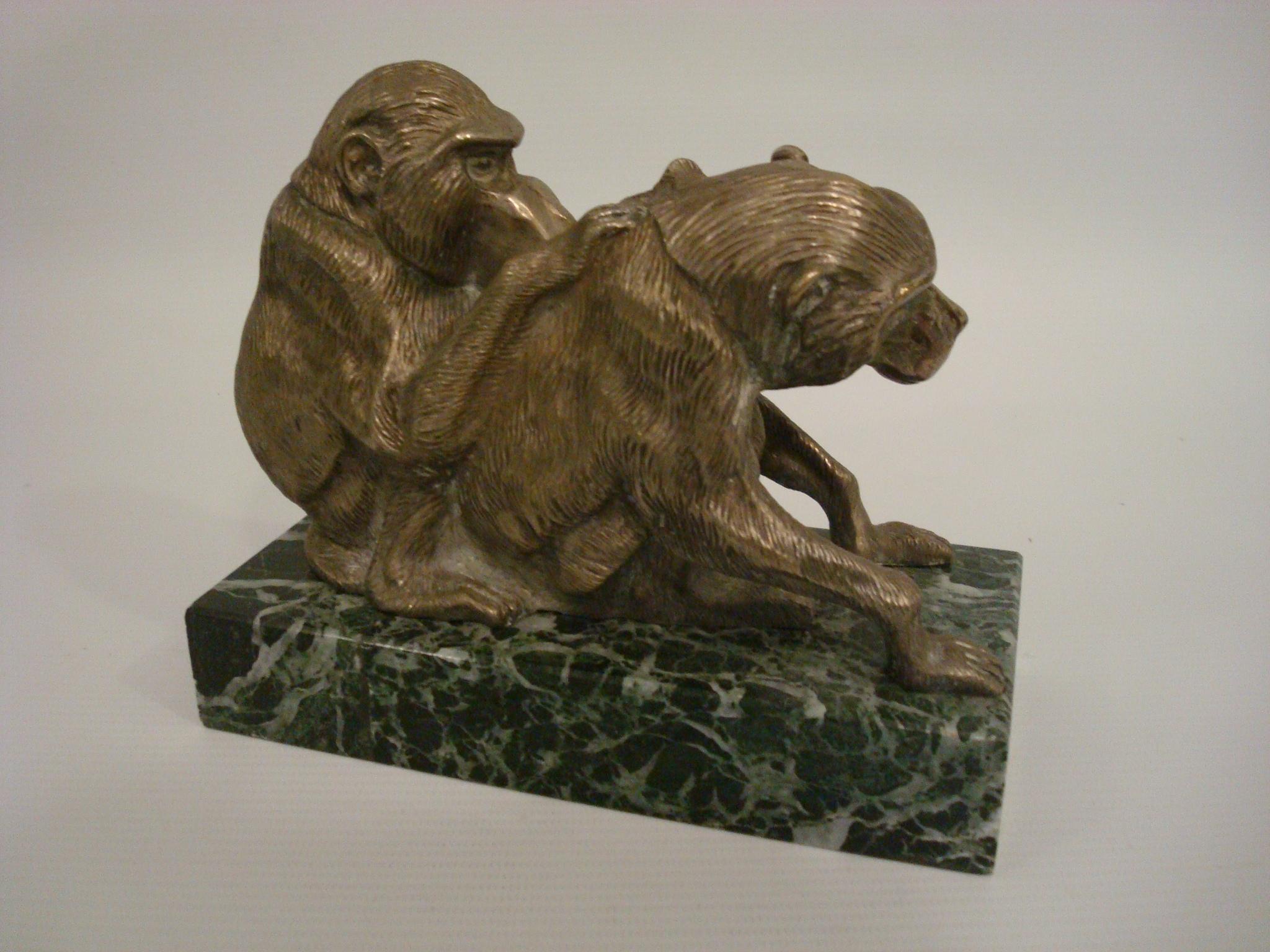 Art Deco Silvered Sculpture of a Group of Monkey's Bookends, France, circa 1925 For Sale 5