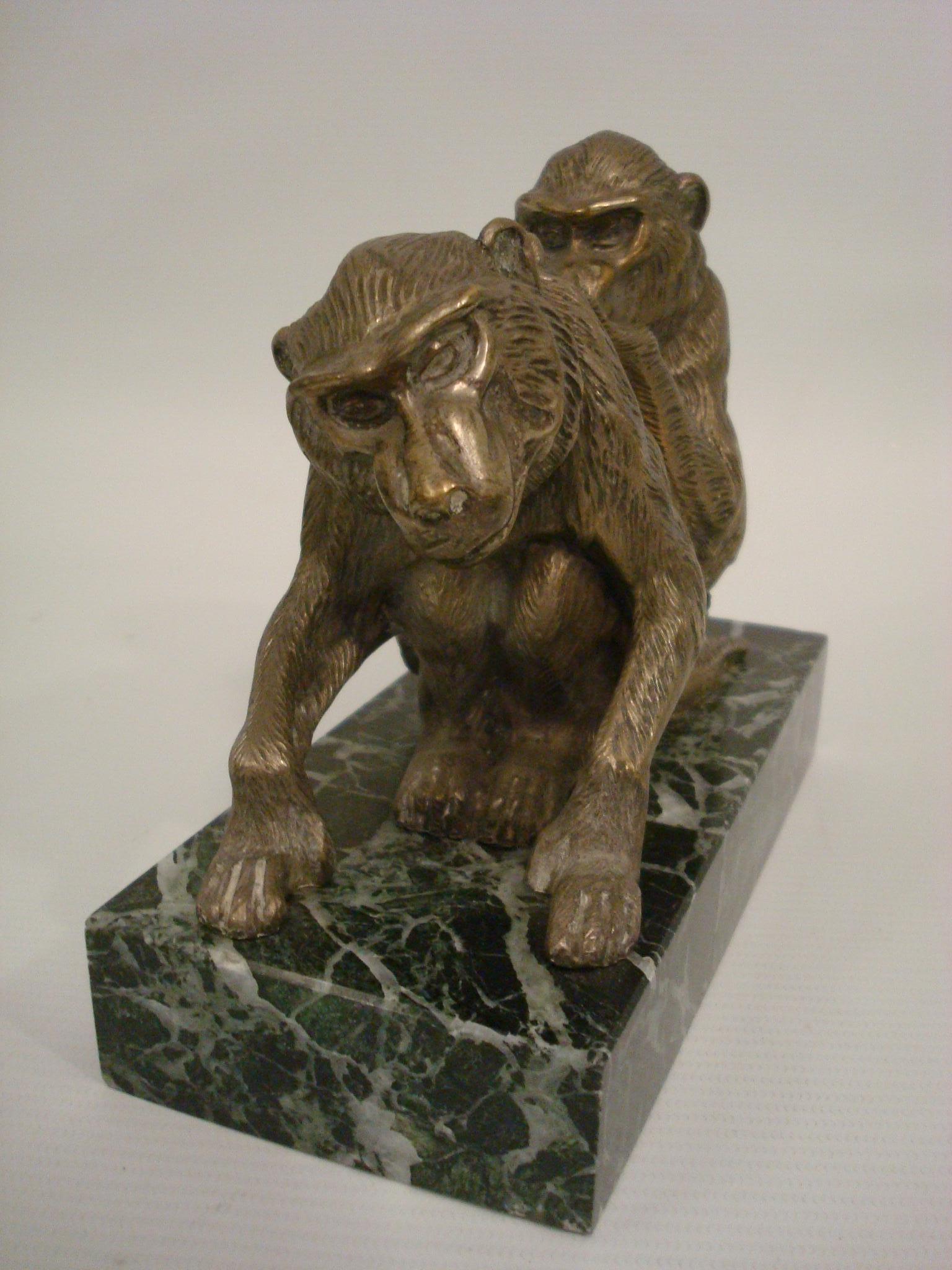 Art Deco Silvered Sculpture of a Group of Monkey's Bookends, France, circa 1925 For Sale 1
