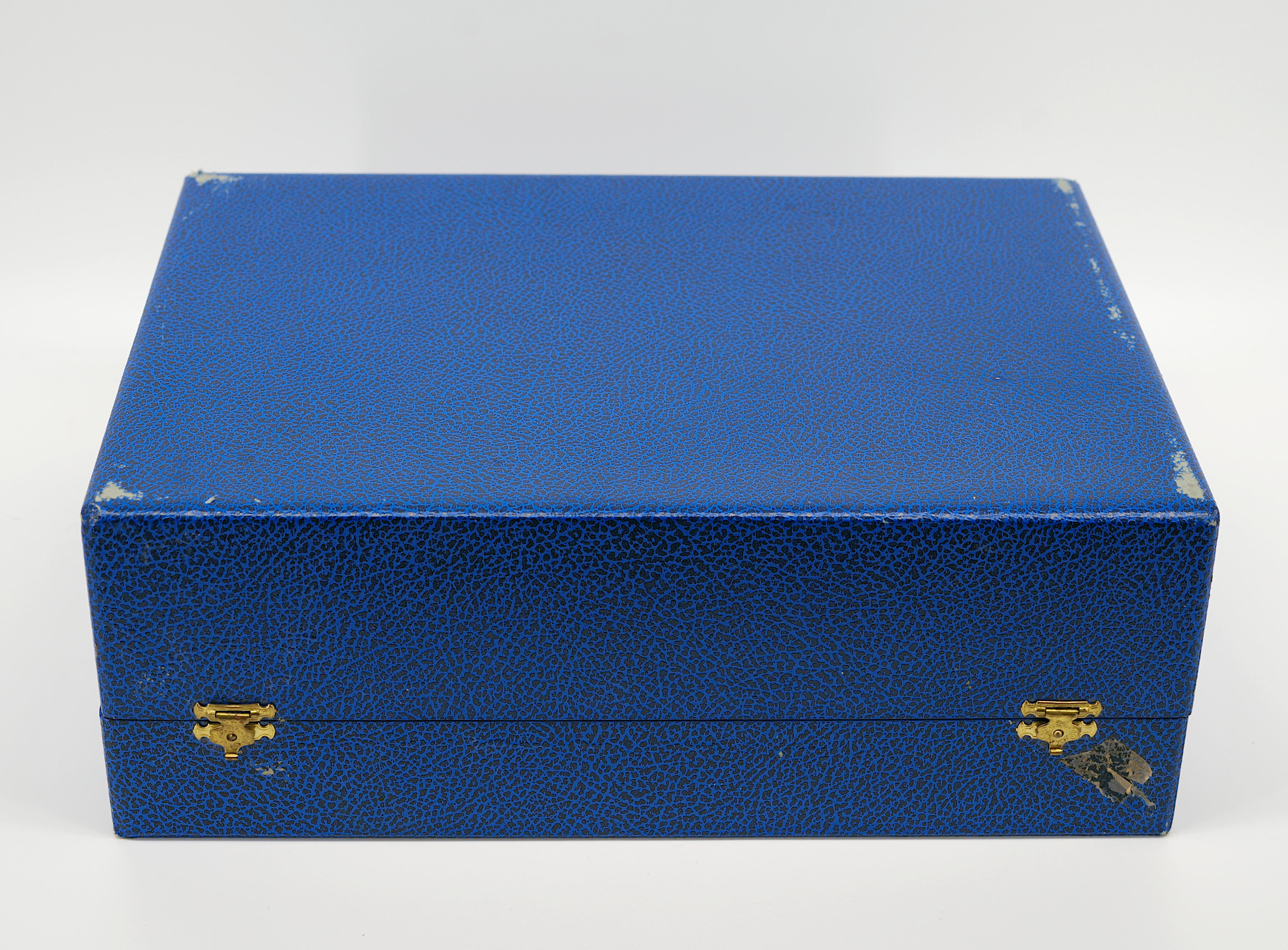 Caja agitadora Art Decó de plata y cristal, 1920 Francés en venta