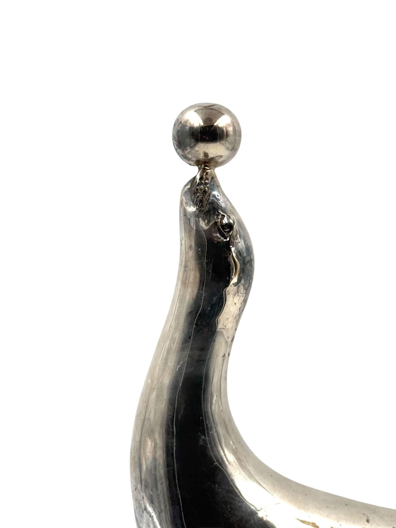 Art deco silverplated brass Seal sculpture, France 1940s in vendita 3