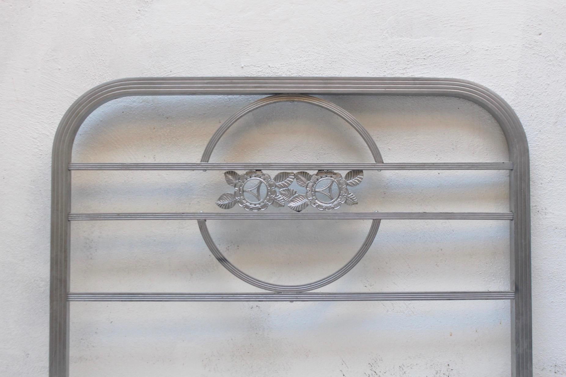 Art Deco Single Chrome Bed Headboard and Foot Part, 1930s In Fair Condition For Sale In Valencia, Valencia