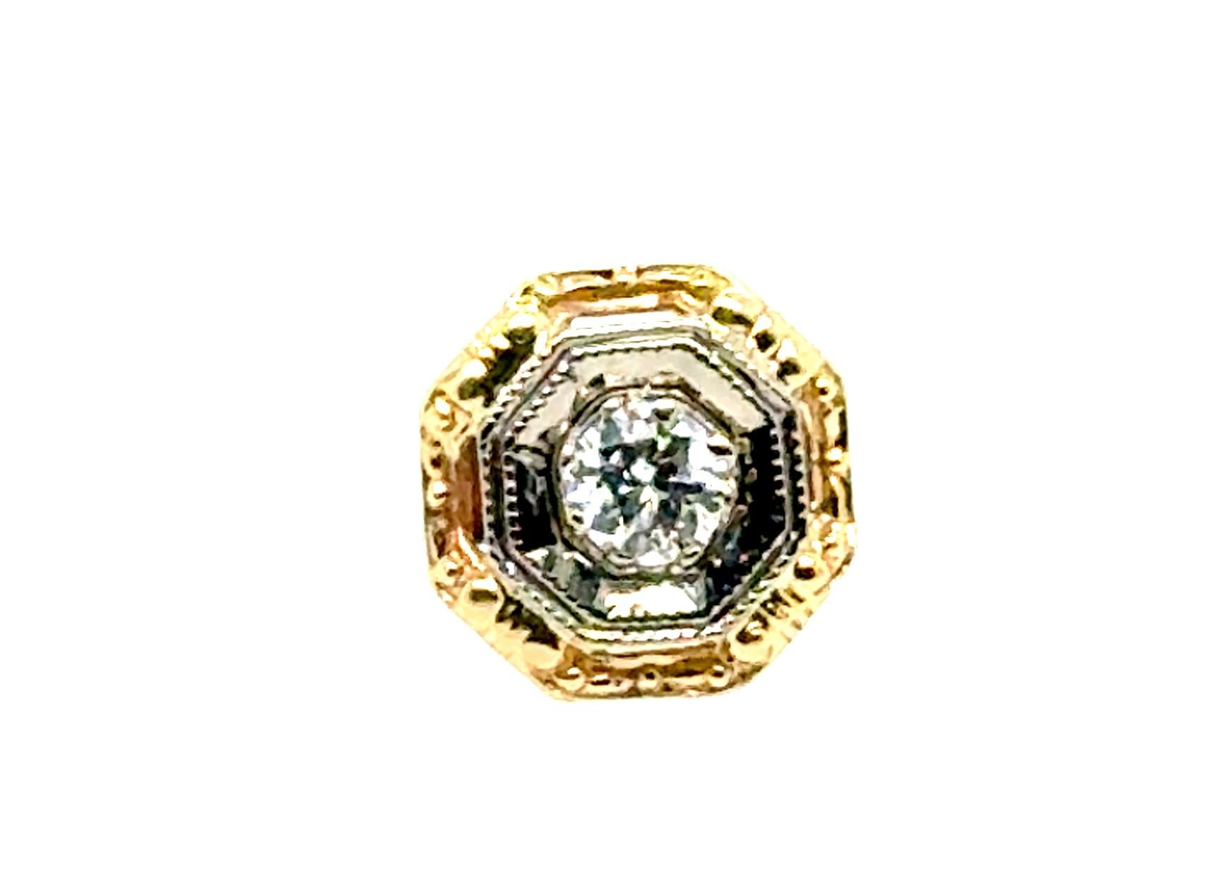 Véritable Original Antiques des années 1930 Art Deco Single Old European Diamond Stud Earring Screwback Gold


Comprend un véritable diamant de taille européenne E VVS de 0,08 carat. 

Tous les originaux

Une belle patine témoigne de son