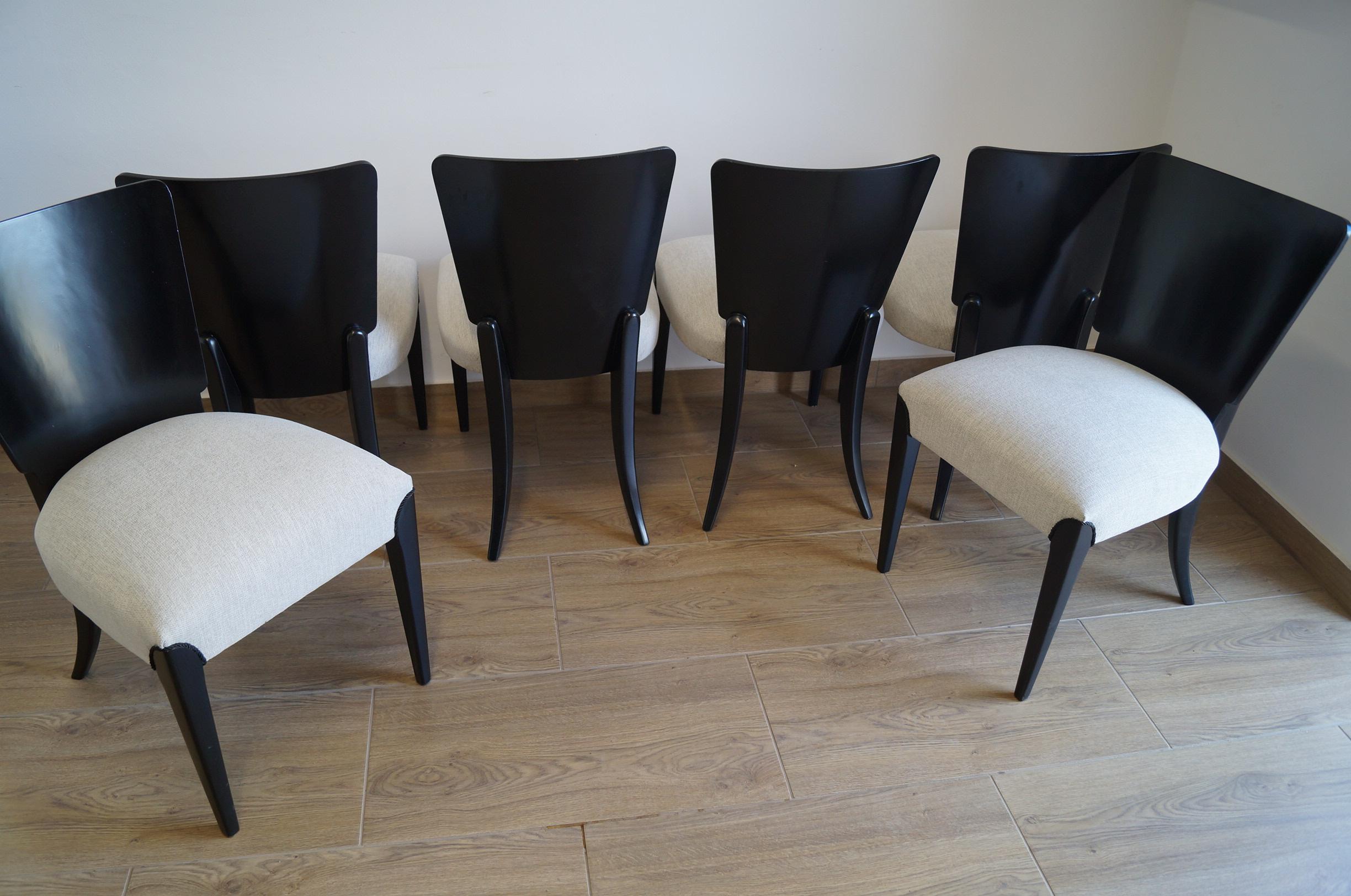 Acajou Six chaises Art Déco J.Halabala . en vente