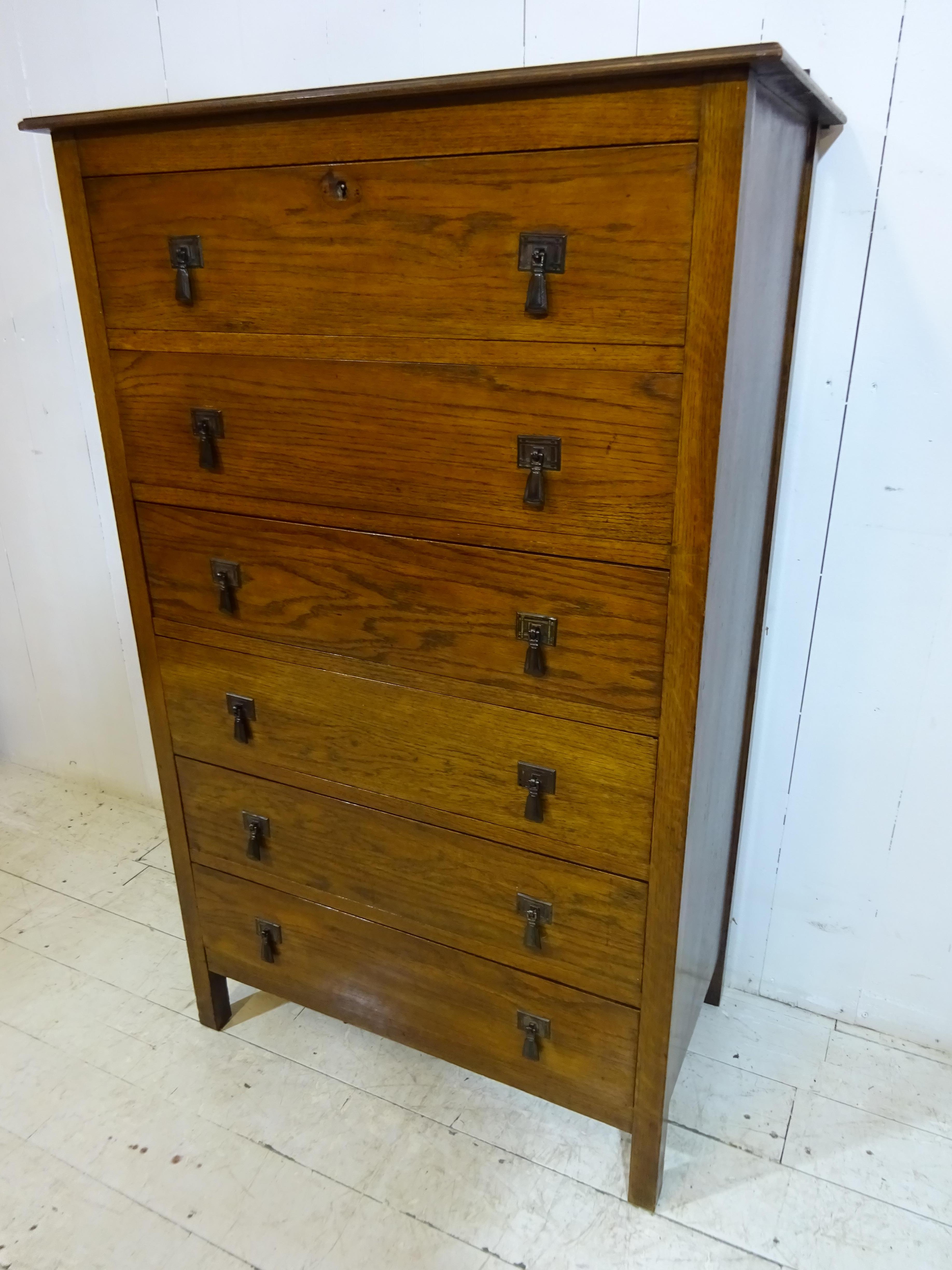 Art Deco Six Drawer Tall Chest Of Drawers Oak In Good Condition In Tarleton, GB