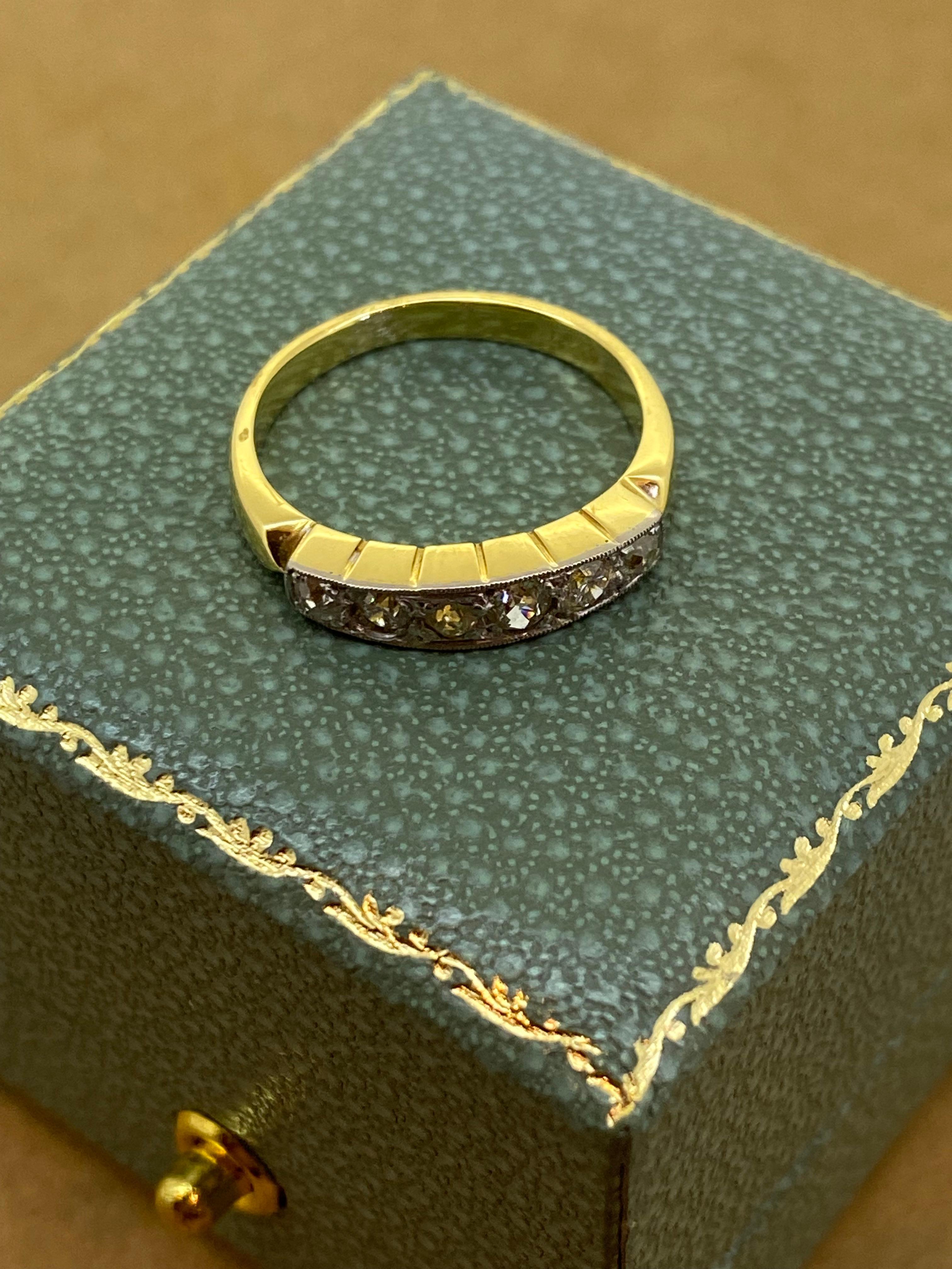 Bague demi-cercle Art-Déco en or jaune 18 carats avec six diamants taille ancienne (1,10 carat) en vente 2
