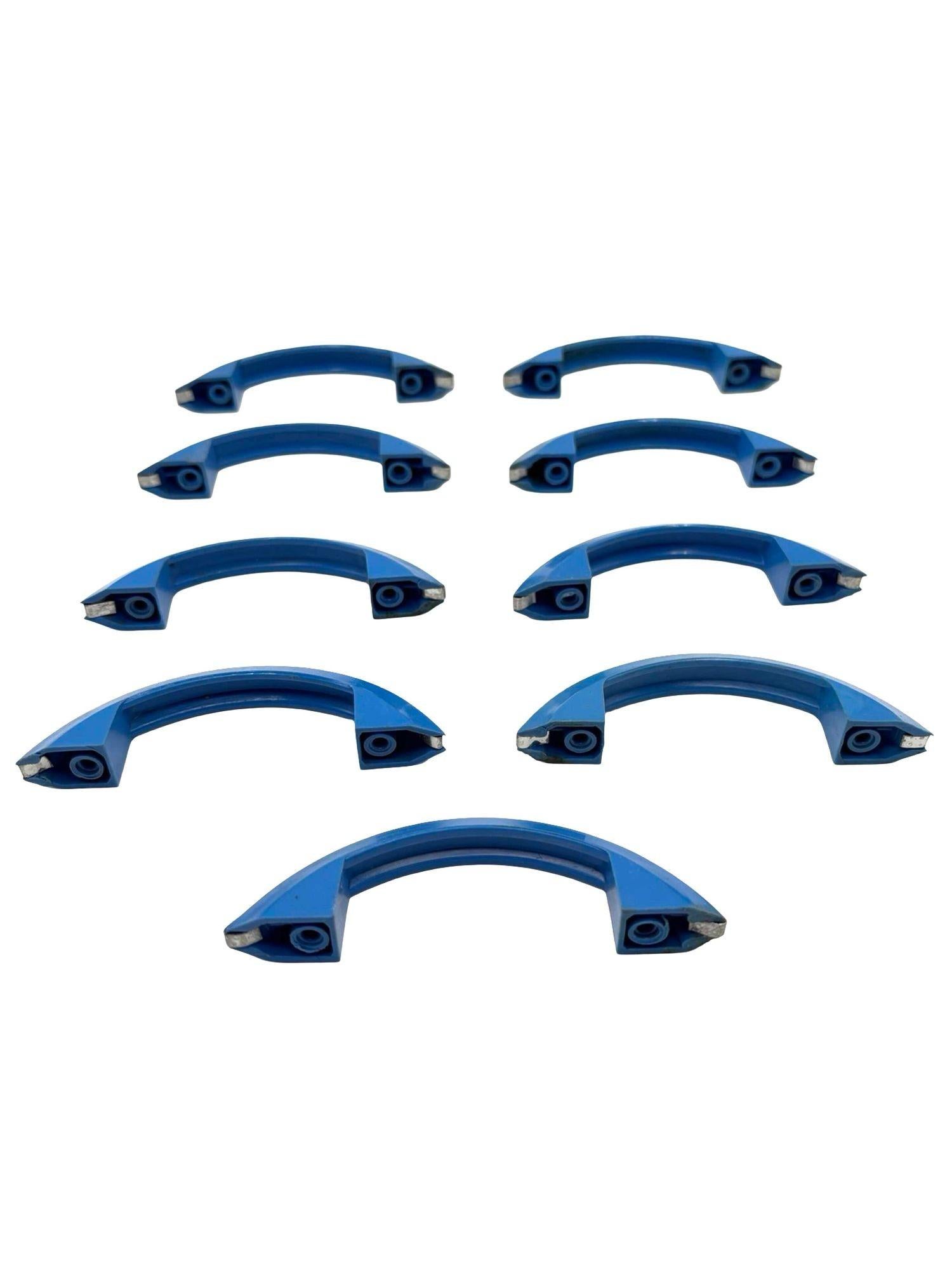 Americano Cassettiera Art Deco in catalina/bakelite blu cielo con striscia cromata, set di 9 pezzi in vendita