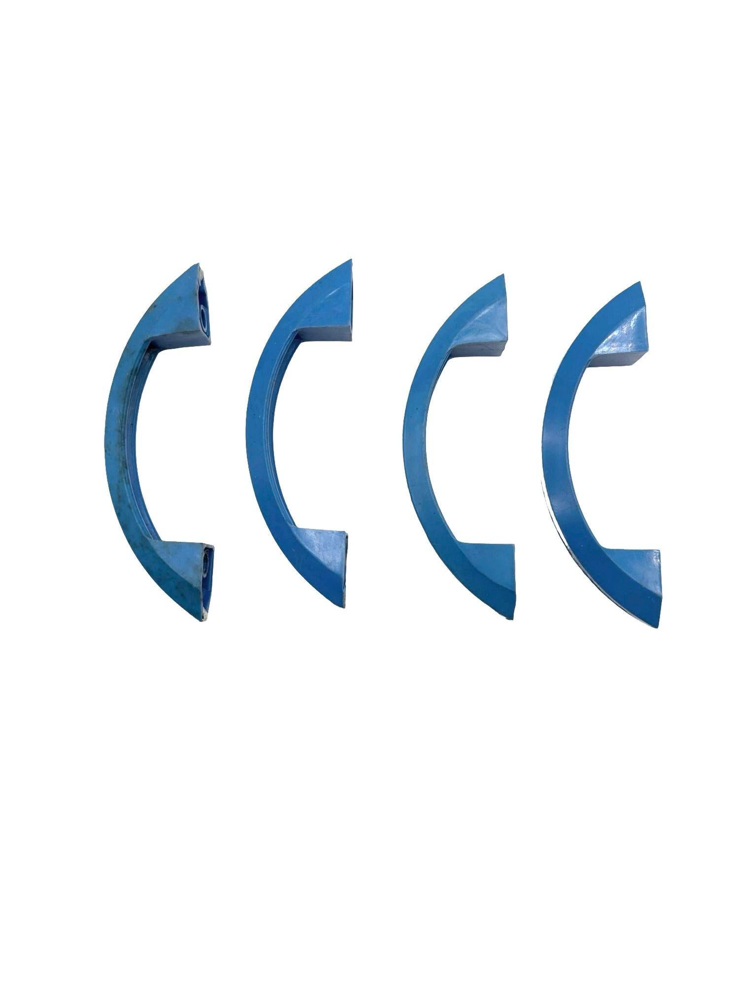 Cassettiera Art Deco in catalina/bakelite blu cielo con striscia cromata, set di 9 pezzi in vendita 2