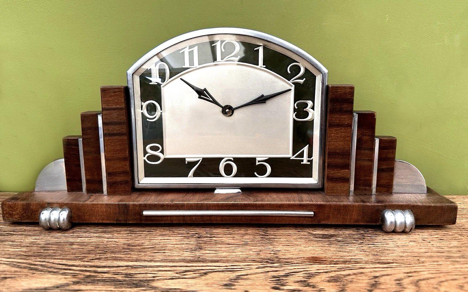 Art Deco Skyscraper Chrome & Walnut 8 Day Mantle Clock, English, circa 1930 5