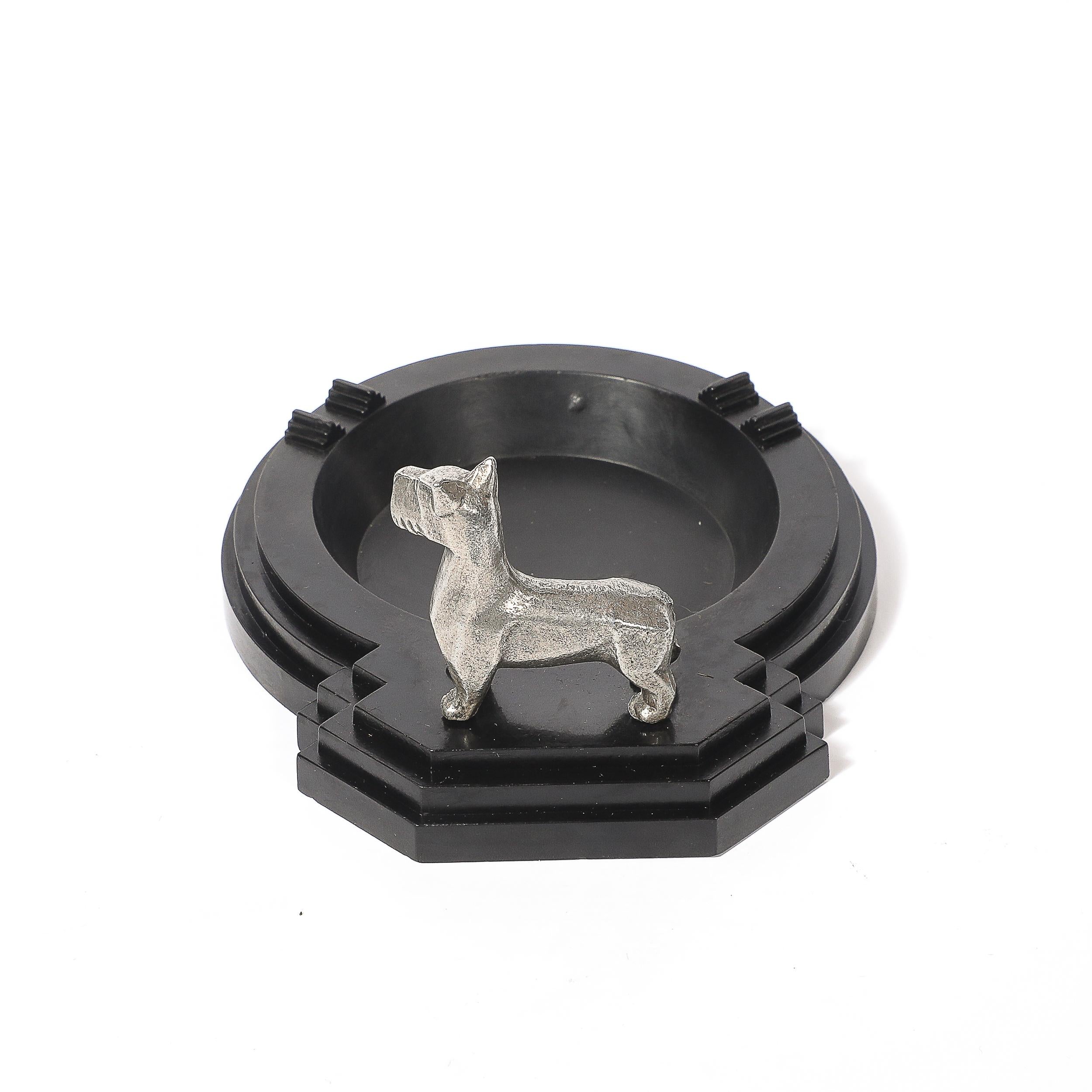 Portacenere/Poggiapipe in bachelite nera e peltro in stile Art Deco Skyscraper in vendita 1