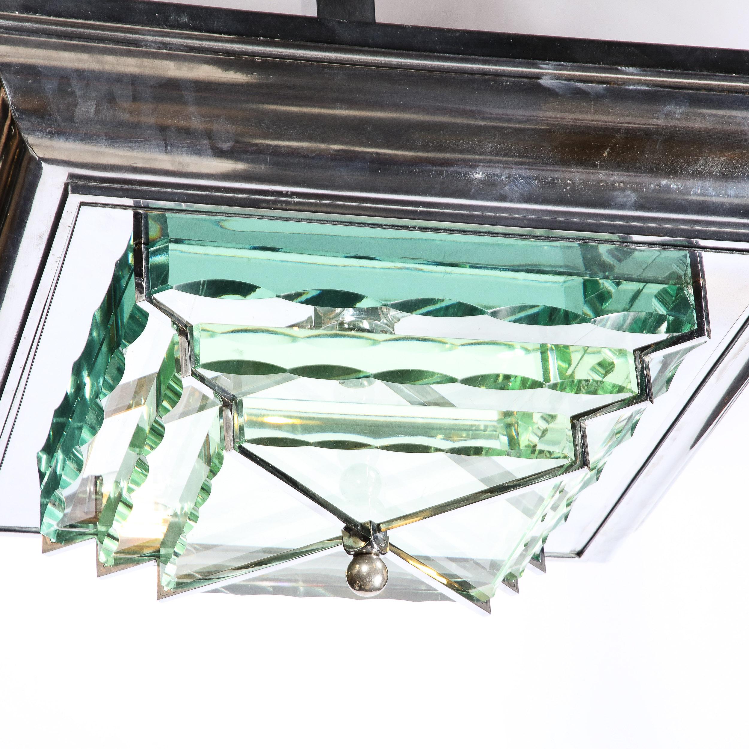 Art déco-Wolkenkratzer-Stil  Maschinenzeitalter  Kronleuchter aus poliertem Aluminium und Glas im Zustand „Hervorragend“ in New York, NY
