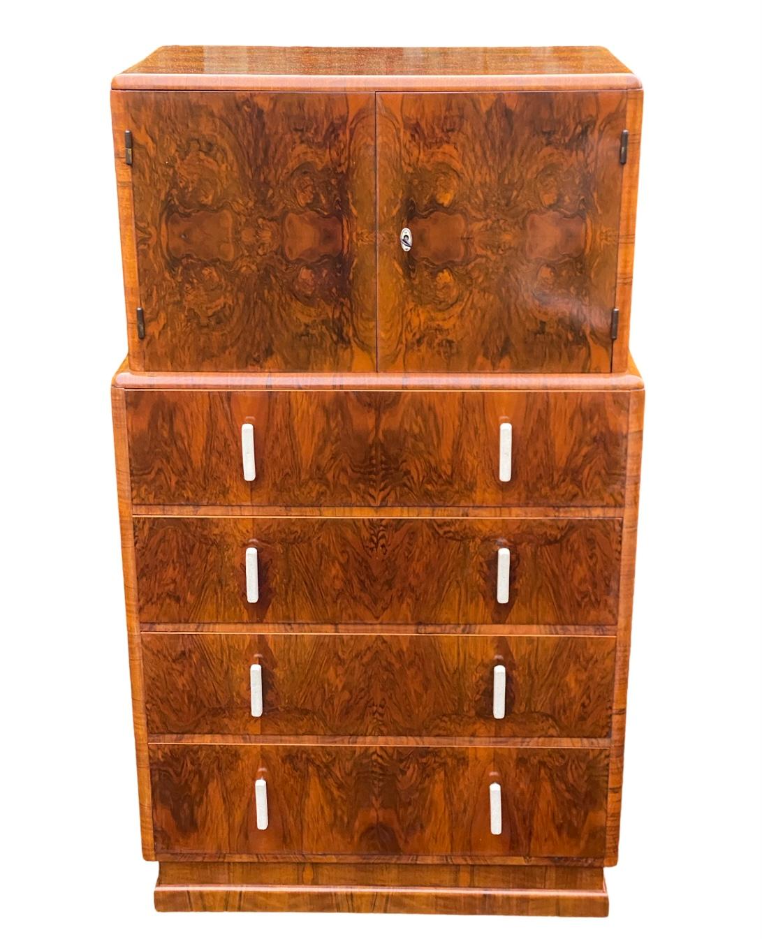 Tallboy Art déco Skyscraper en vente 7