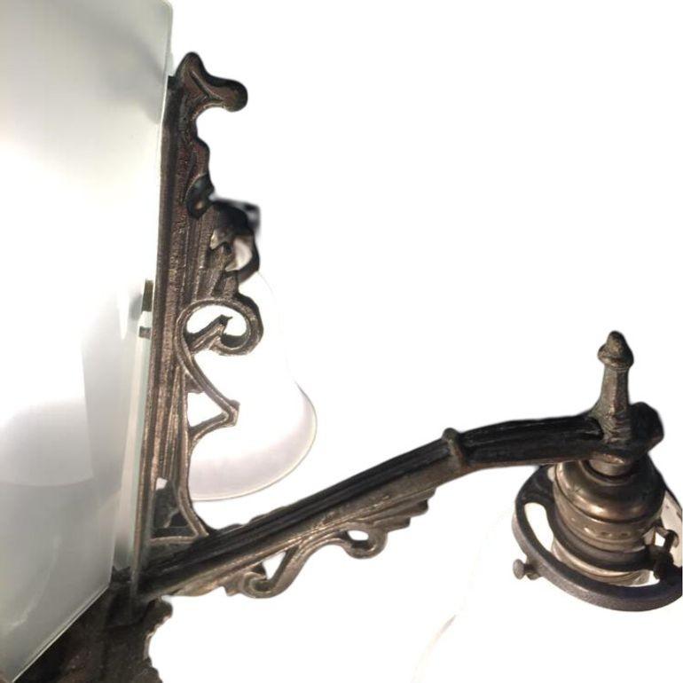 Lampadario a sospensione in vetro a lamelle Art Deco con dettagli geometrici in vendita 3