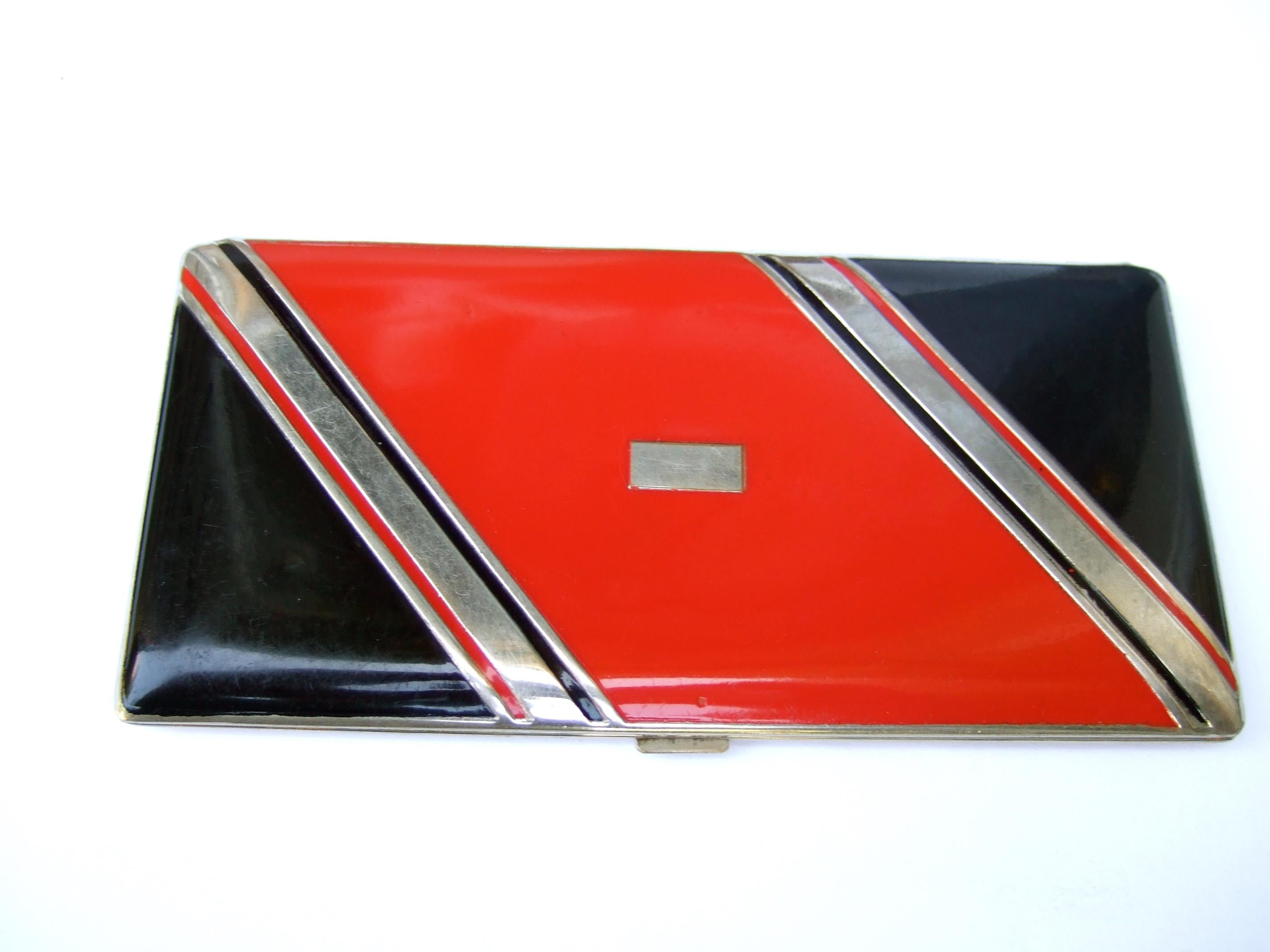 Art Deco Sleek Red &  Black Enamel Unisex Cigarette Case c 1940s For Sale 1
