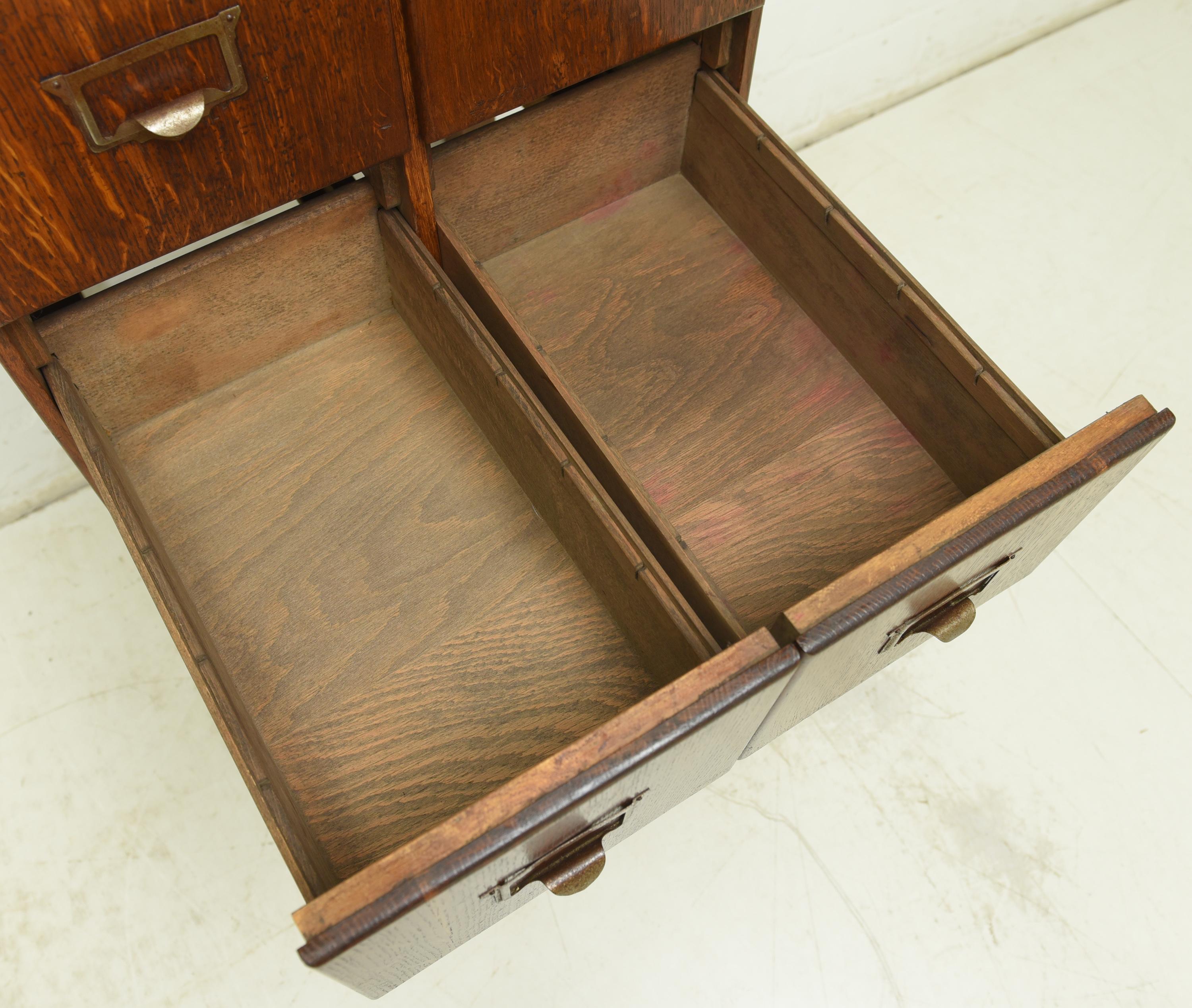 Oak Art Deco Small Drawer Cabinet / Filing Cabinet by Zeiss, 1925