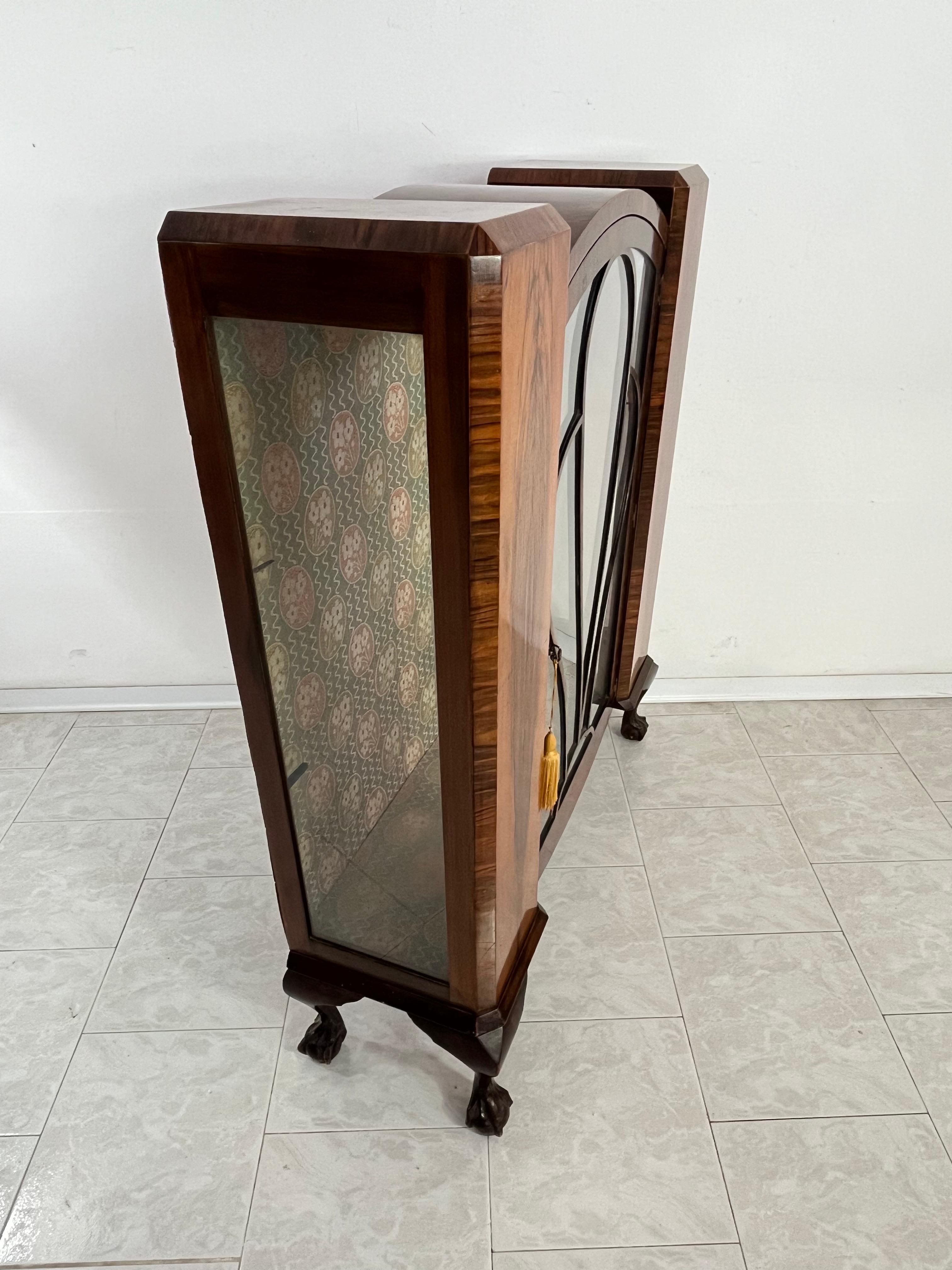 Milieu du XXe siècle Petite vitrine anglaise Art Déco James Woodhouse & Son, années 1930 en vente