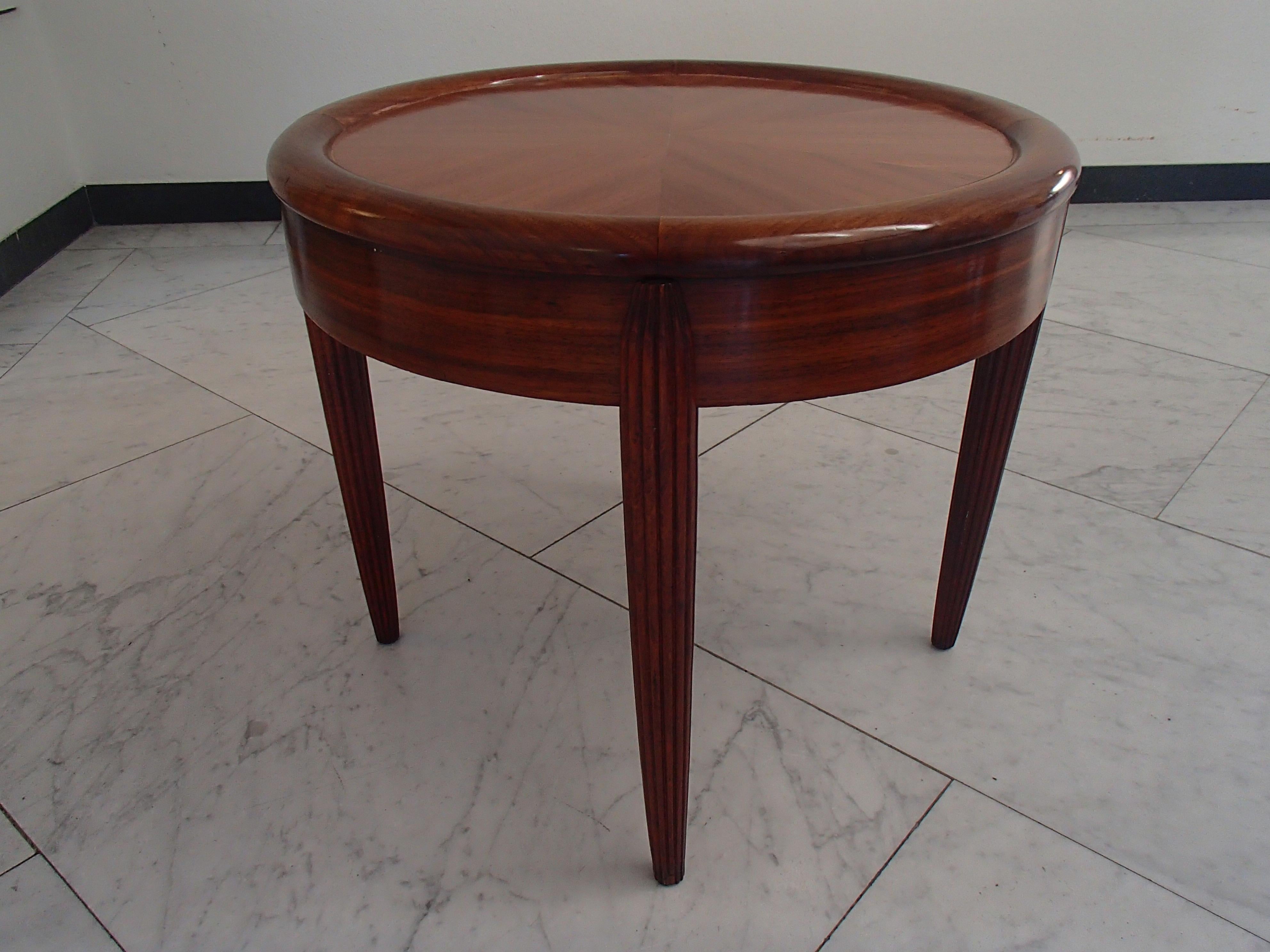 round mahogany coffee table