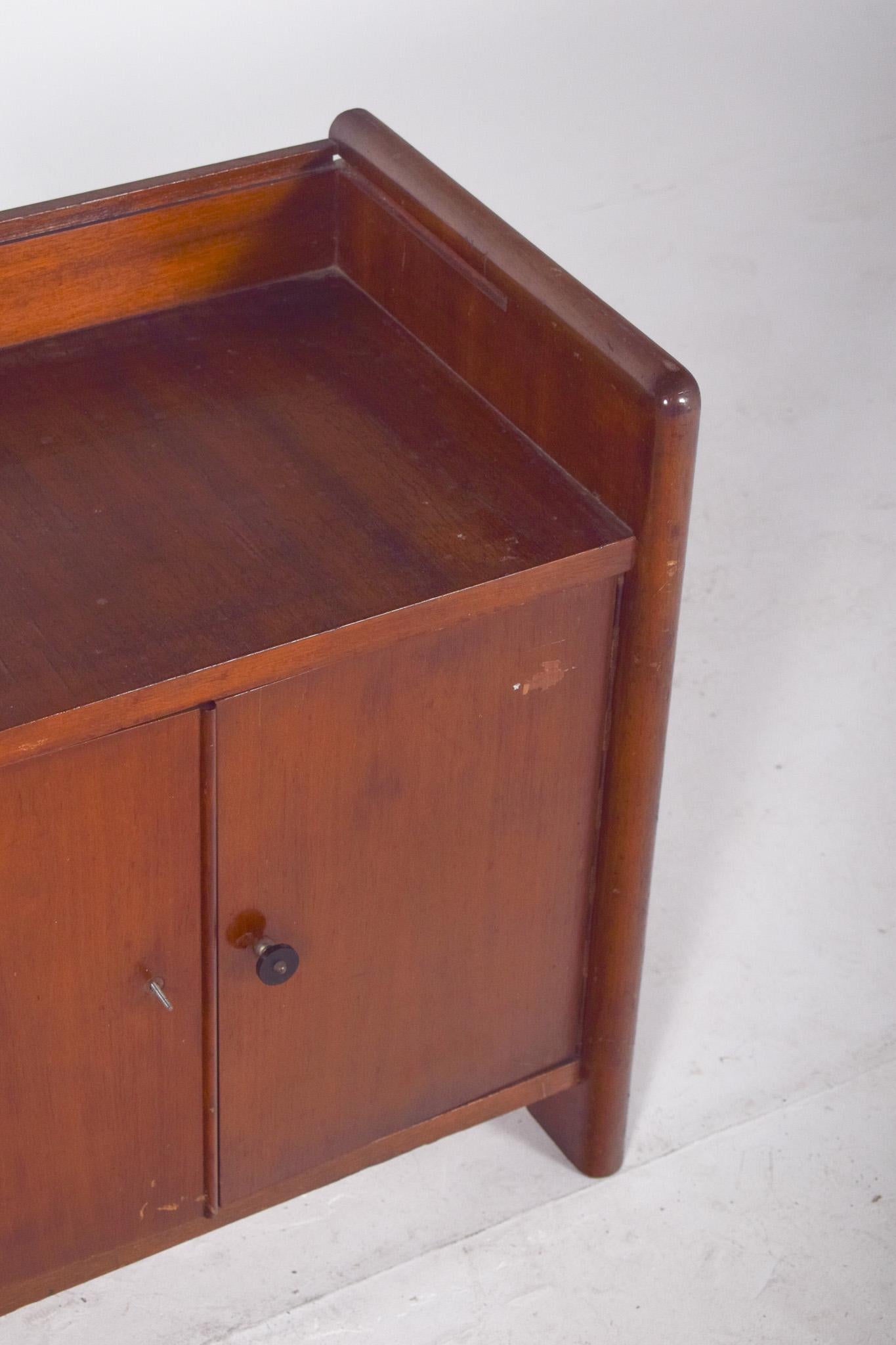 Art Deco Small Teak Bar Cabinet In Good Condition For Sale In Lisboa, Lisboa