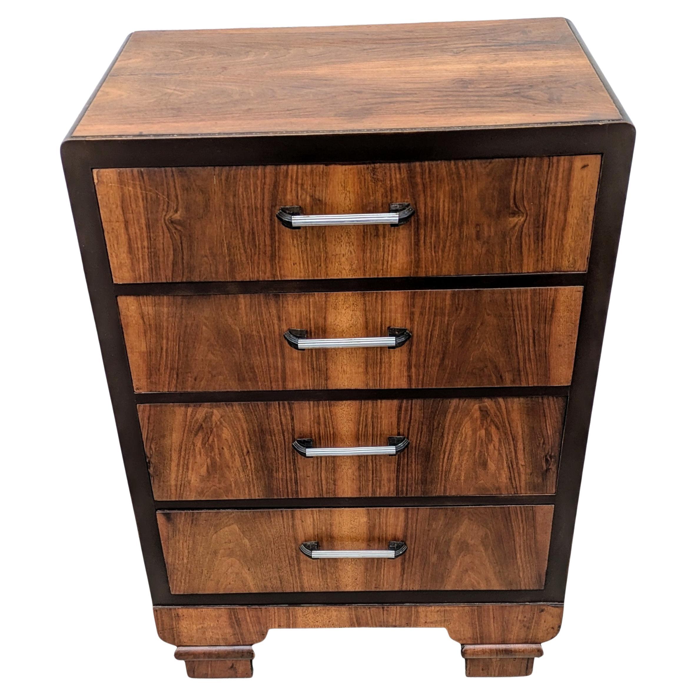 Art Deco Small Walnut Chest Of Four Drawers, English c1930's For Sale 5