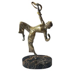 Charmeur de serpent Art Déco en bronze de S. Lipchytz