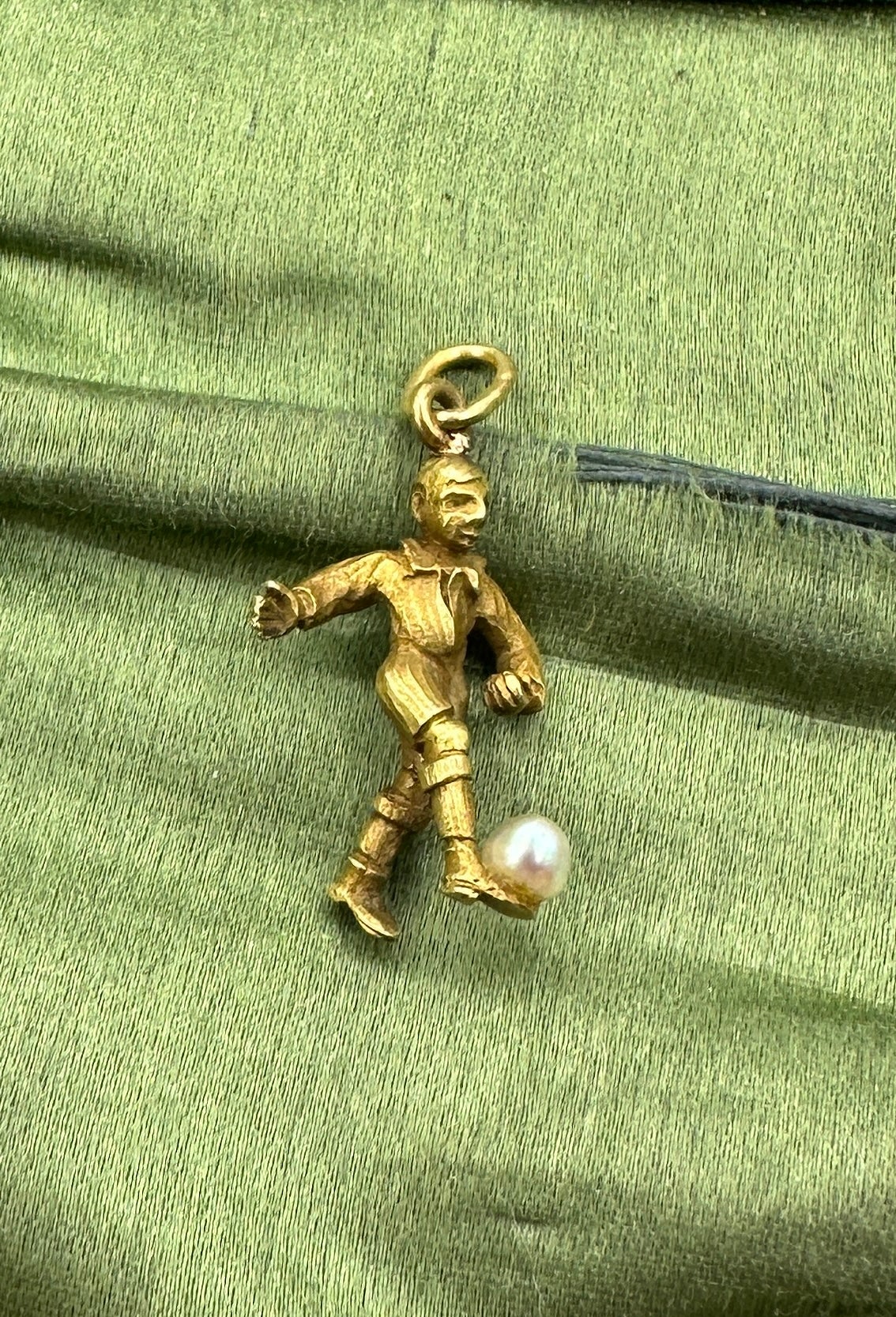 gold football chain