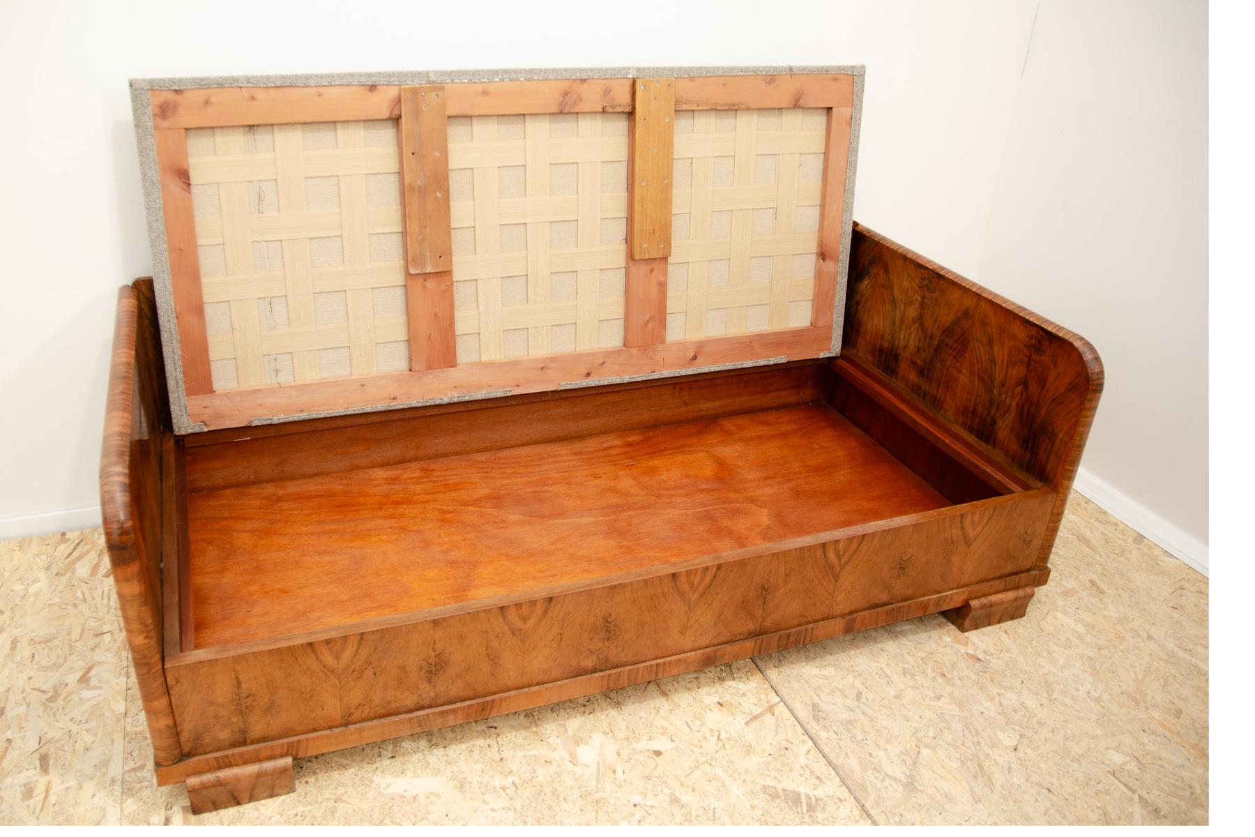 ART DECO sofa, 1930´s, Czechoslovakia For Sale 10
