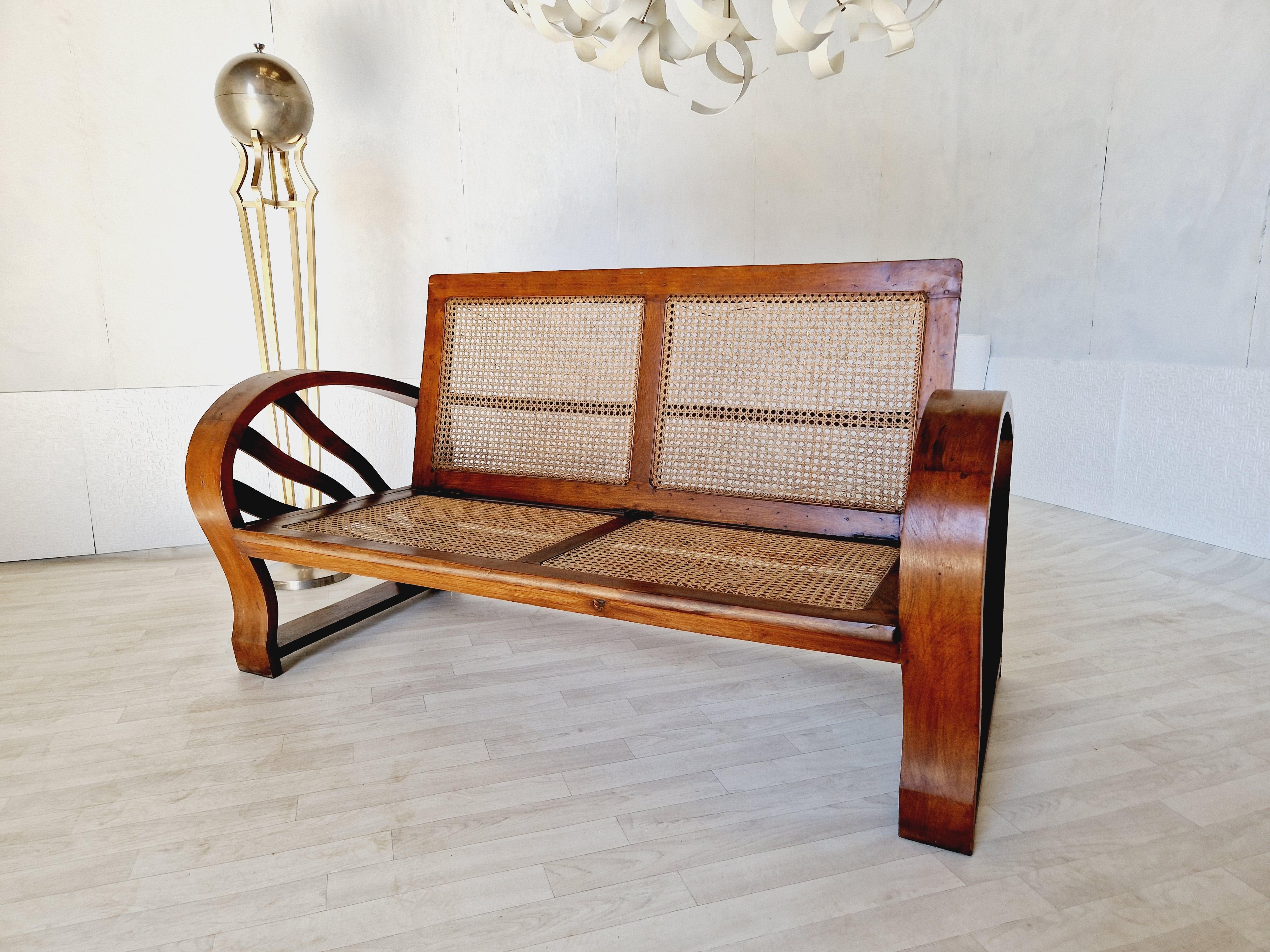 Art Deco Sofa Colonial Style in Cane and Walnut  For Sale 5