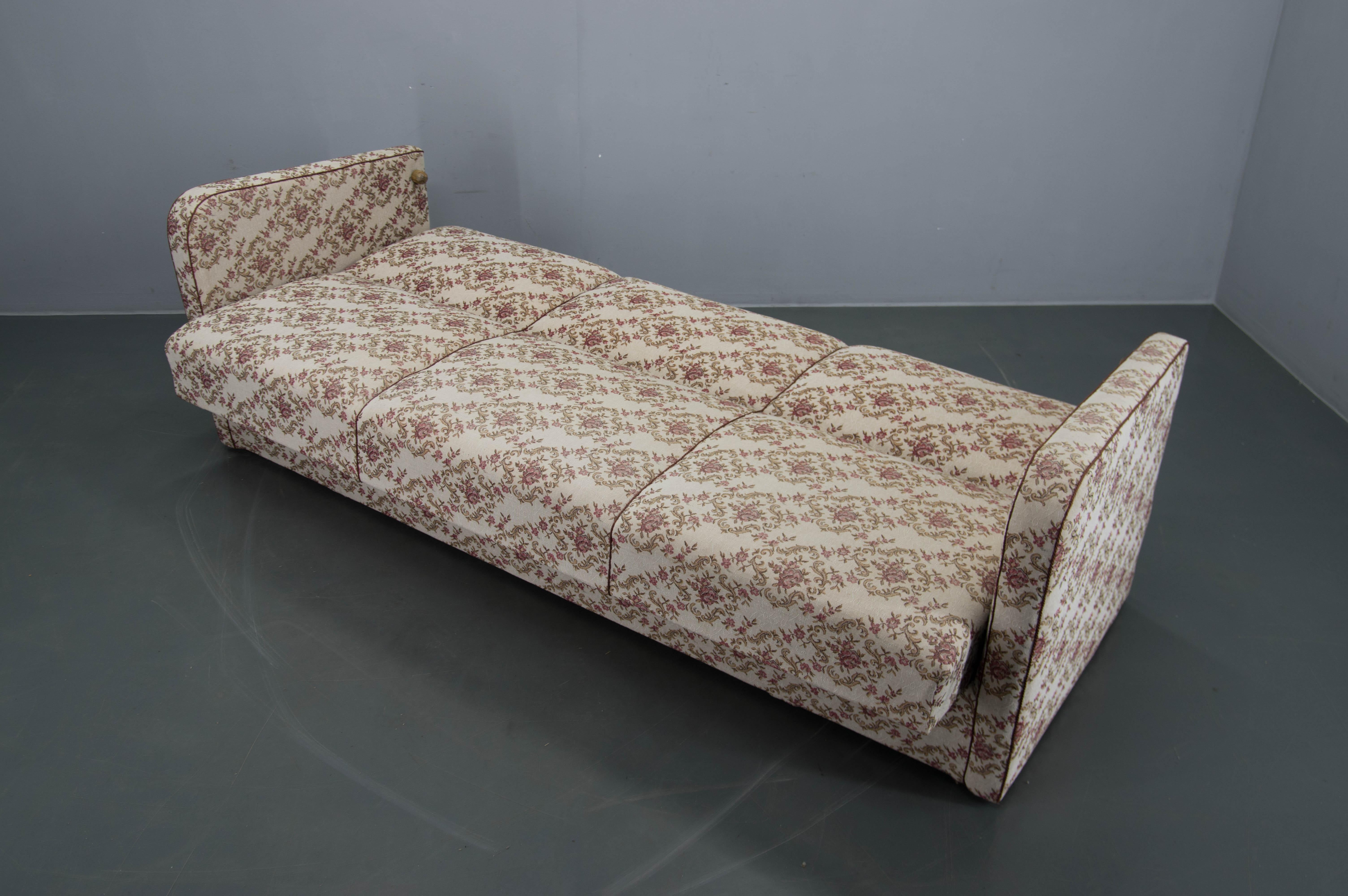 Art Deco Sofa / Day Bed H 363 by Halabala, 1930s For Sale 4
