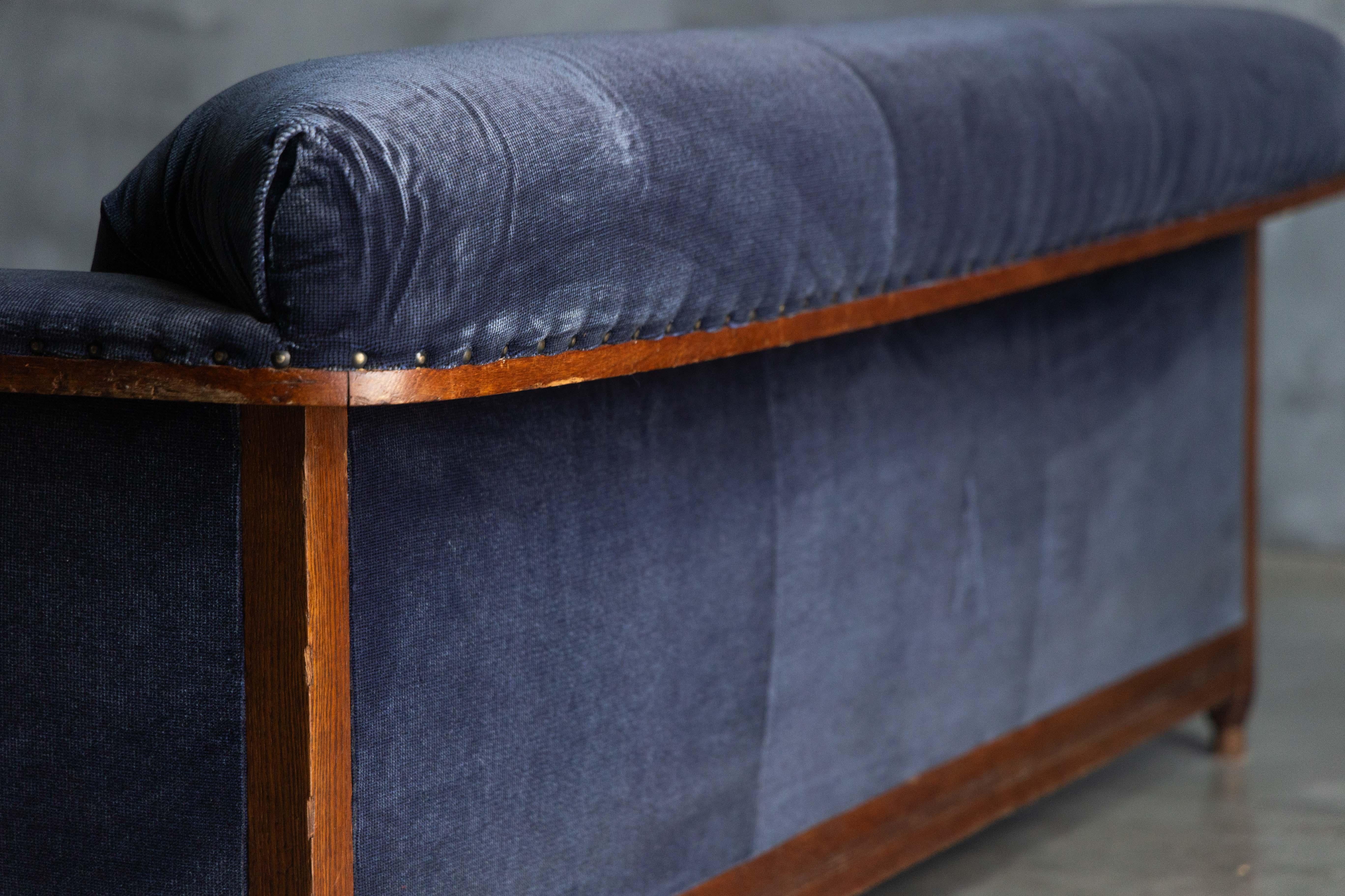 Art Deco Sofa in the Hague School Style, Netherlands, 1920s In Good Condition For Sale In Antwerp, BE