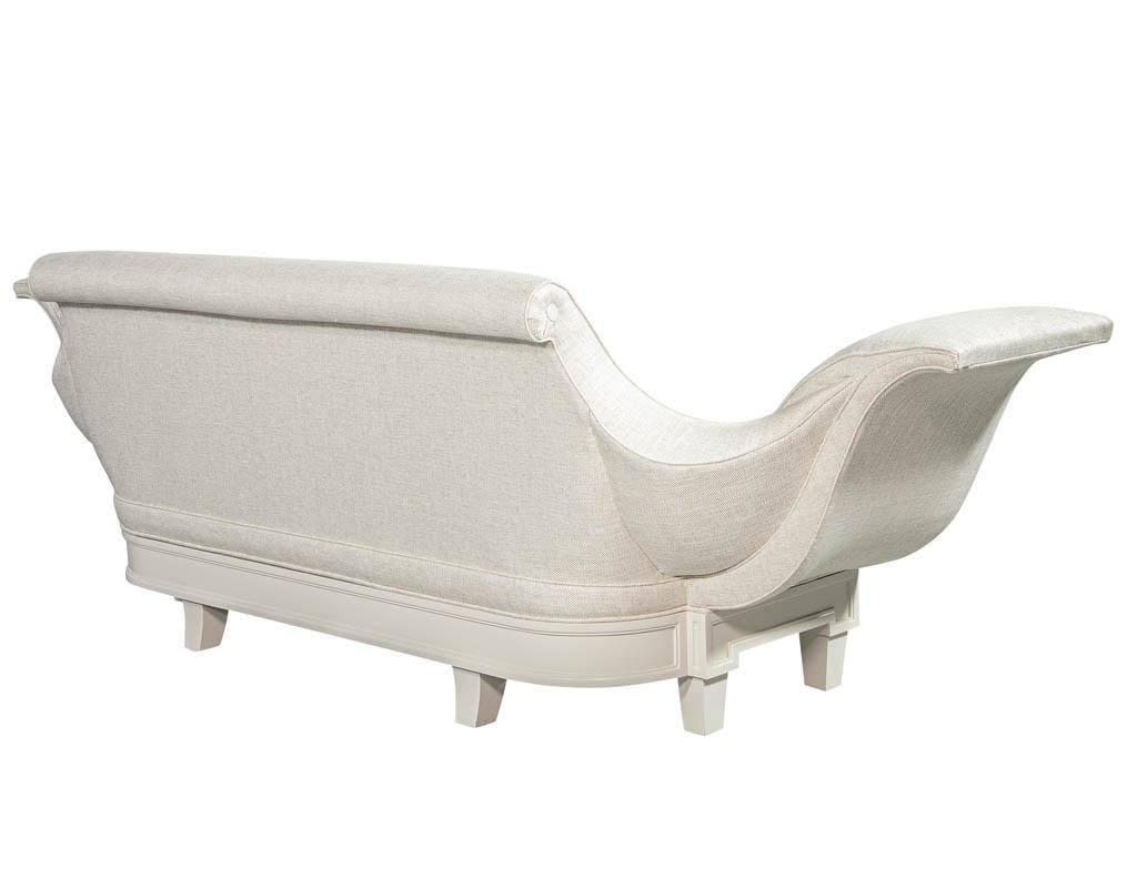 Art Deco Sofa in weißem Lack 3