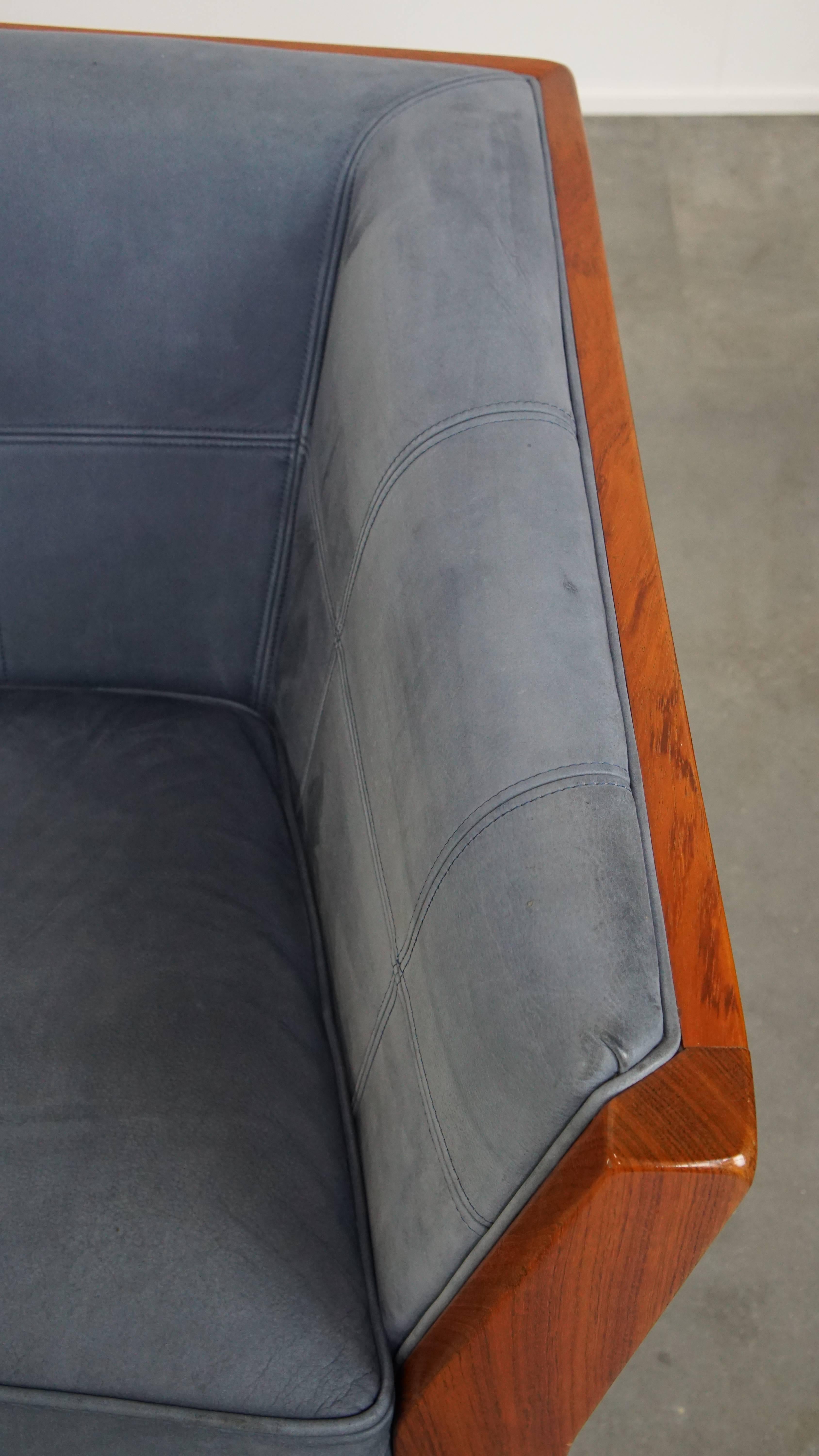 Canapé Art Déco avec revêtement en cuir nubuck bleu en vente 1