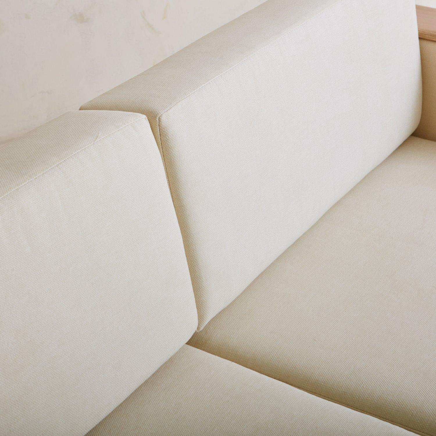 Art déco-Sofa mit Besatz aus gekälktem Eichenholz, Frankreich, 20. Jahrhundert, ''2 Stück verfügbar''  im Angebot 4