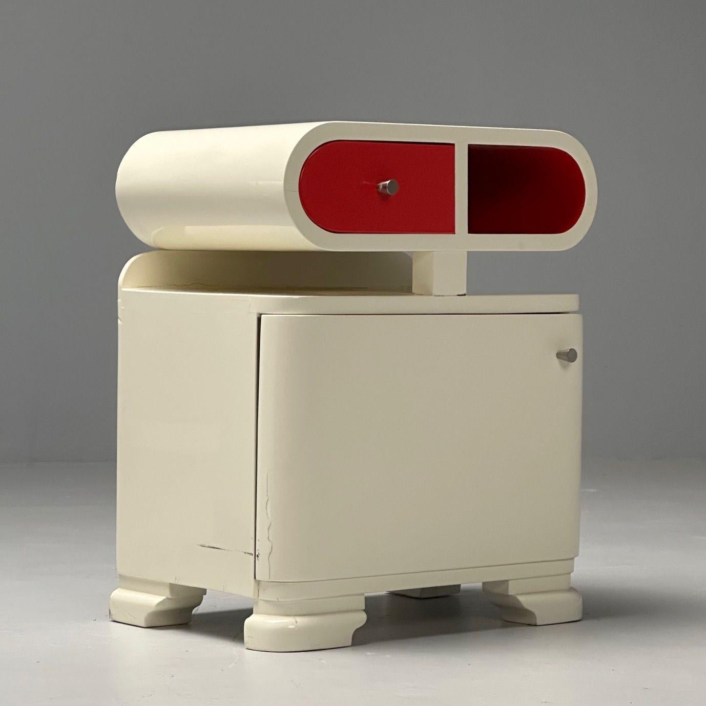 Art Deco, Space Age Modern, Nightstands, White Lacquer, United States, 1990s In Good Condition In Manhasset, NY