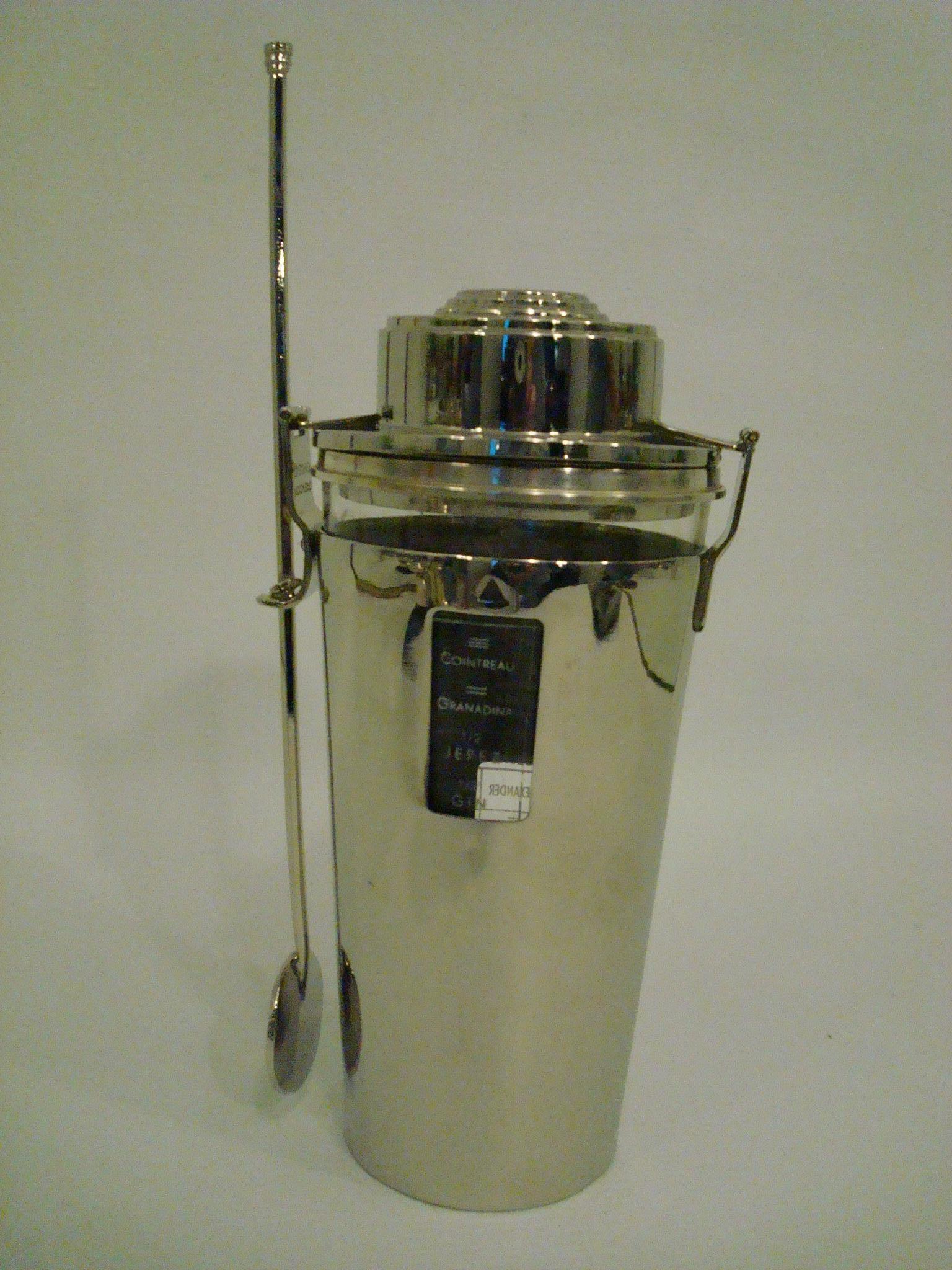 Art Deco Spanish Recipes Cocktail Shaker “the Barman“, France, 1920s For Sale 3