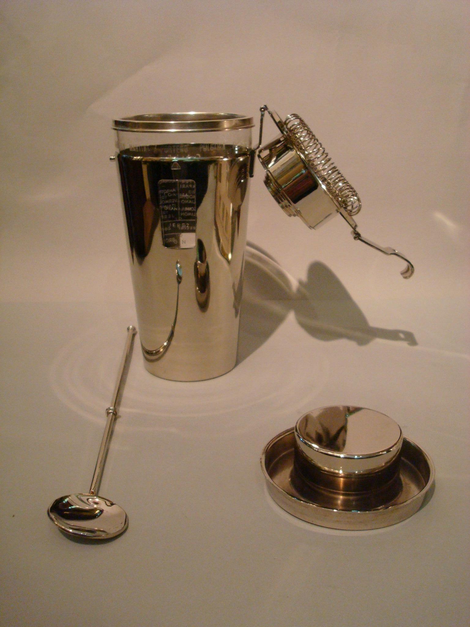 20th Century Art Deco Spanish Writing Cocktail Shaker “the Barman“, France, 1920s