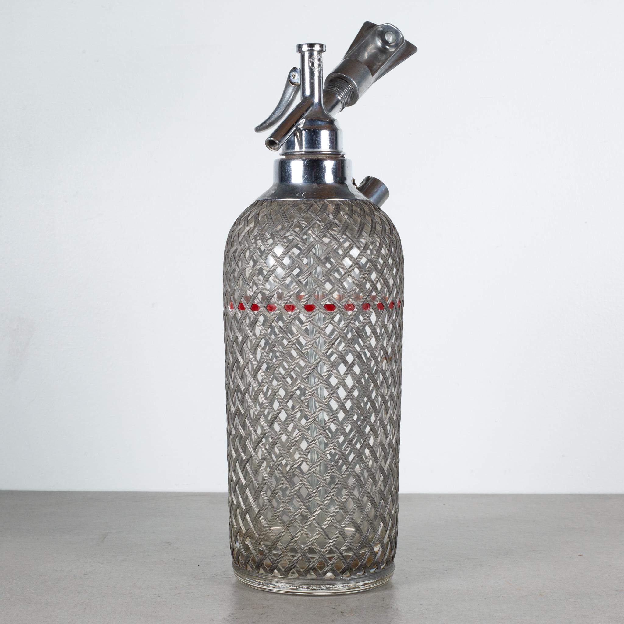 Art déco Art Deco Sparklets Wire Mesh Seltzer Bottles c.1930  (LIVRAISON GRATUITE) en vente