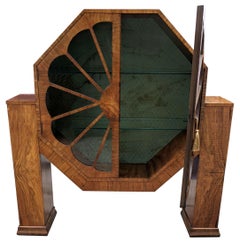 Vetrina da esposizione in noce figurato Art Déco, inglese, 1930 ca.