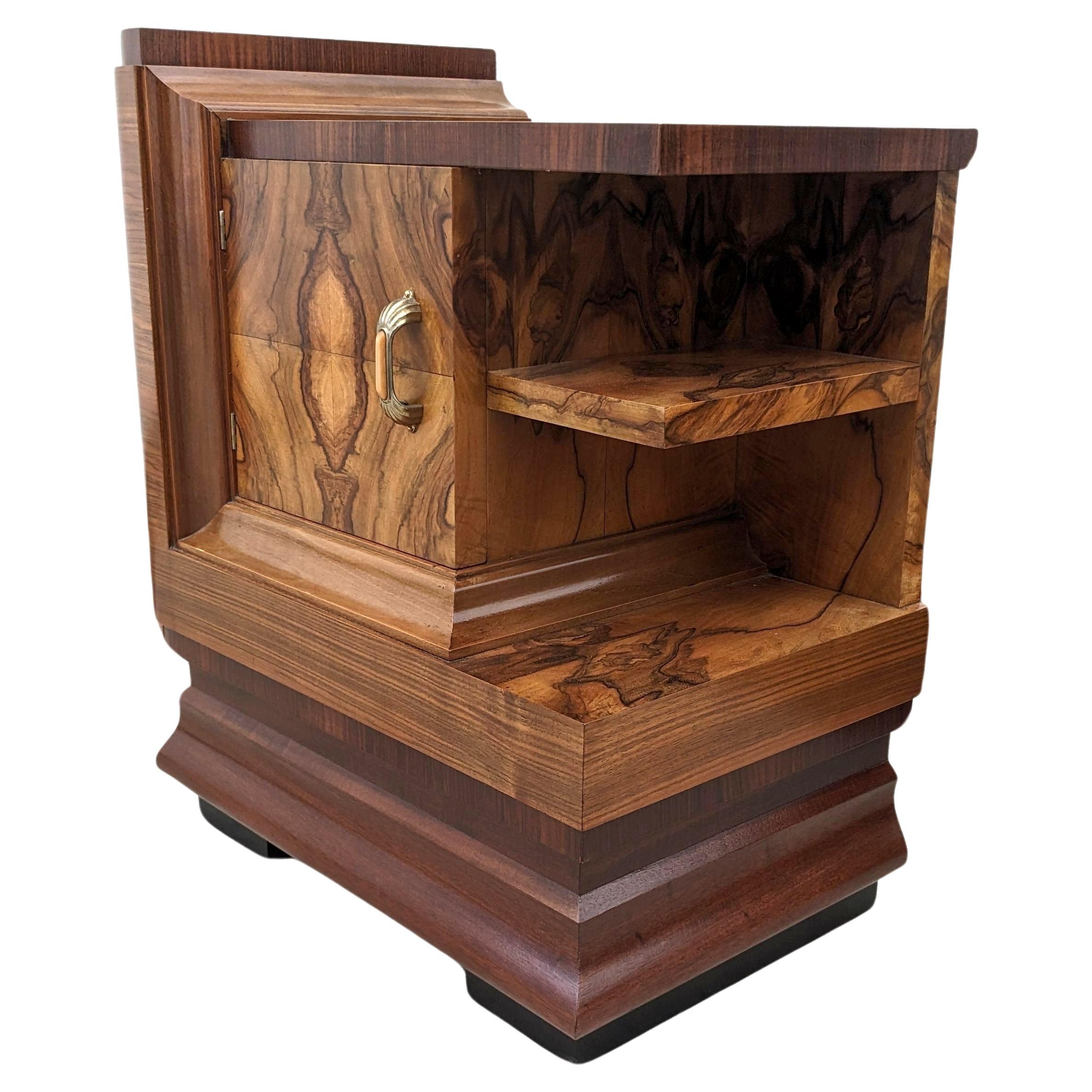 Art Deco Spectacular Single Walnut Italian Bedside Cabinet Table, c1930 For Sale 6