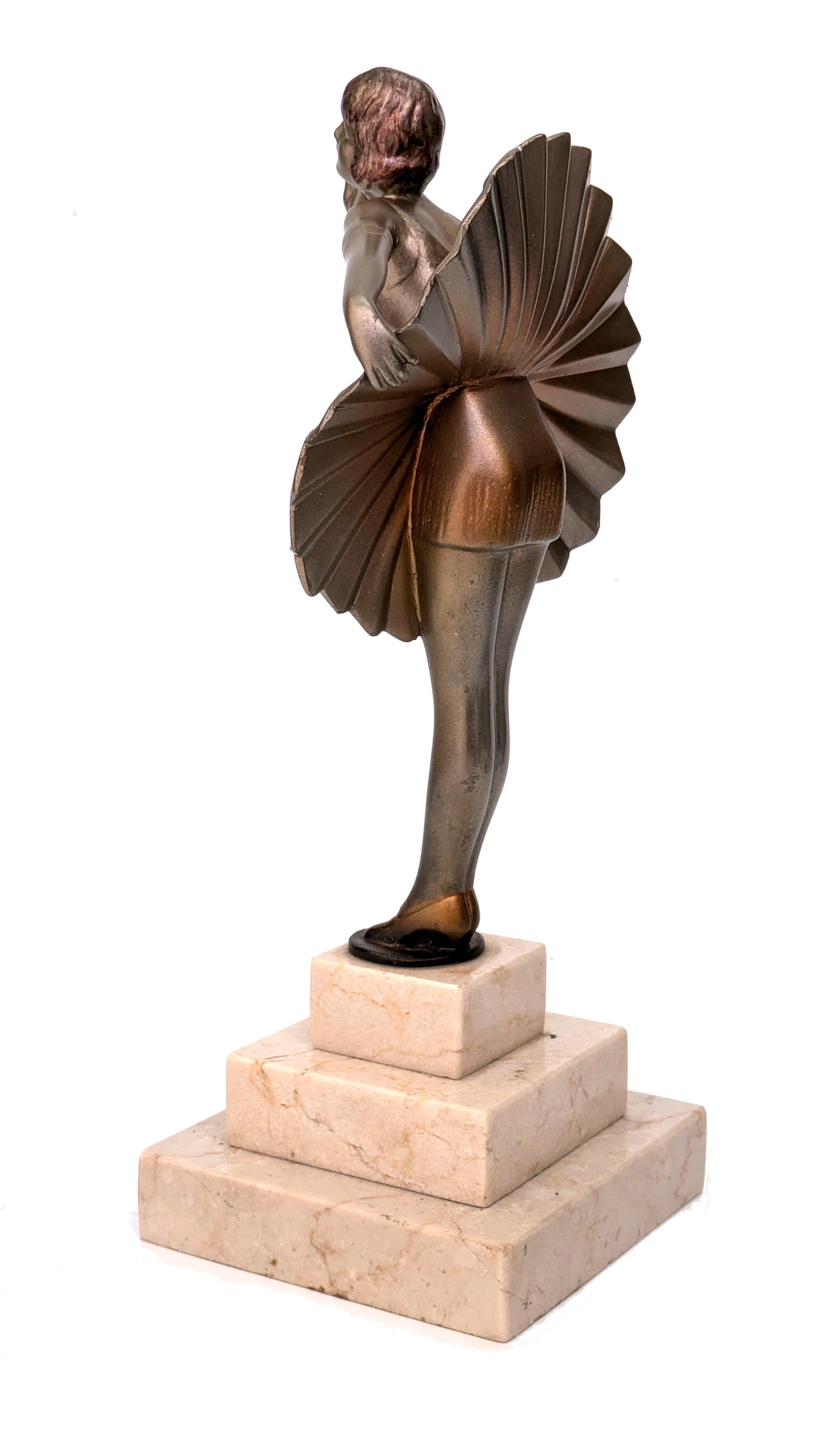Art Déco Ballerina figurata in speltro Art Deco, 1930 ca. in vendita