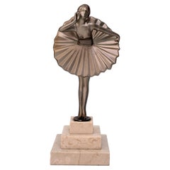 Bailarina Art Decó de Espeltro, c1930