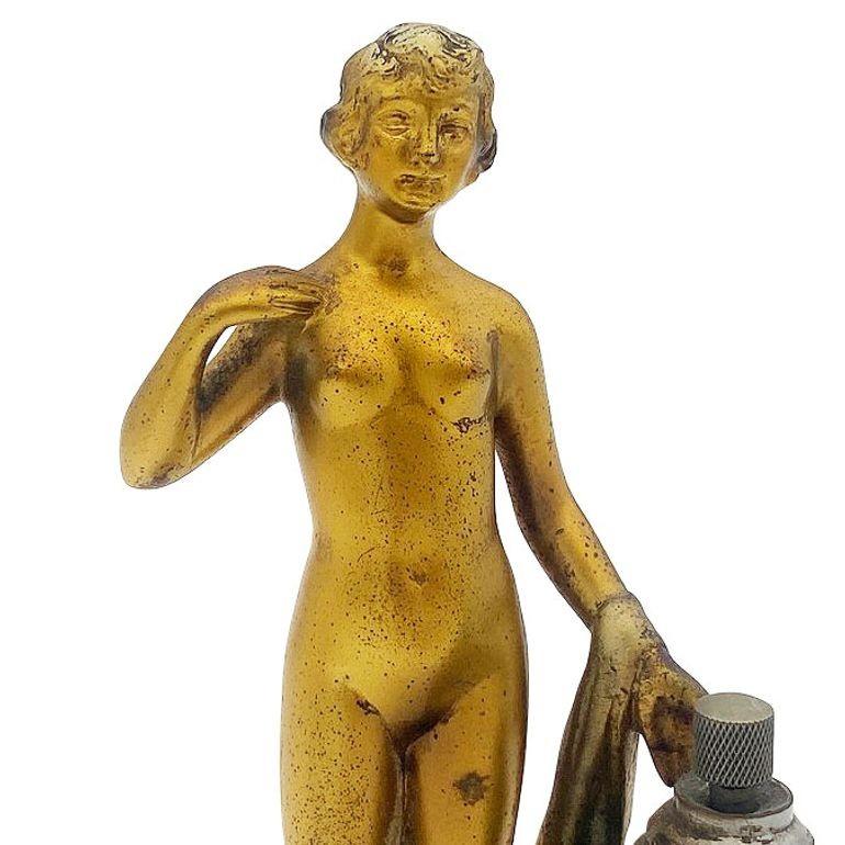 Art Deco Spelter Metal Nude Flapper Goddess Desktop Torch Tip Table Lighter in vendita 5