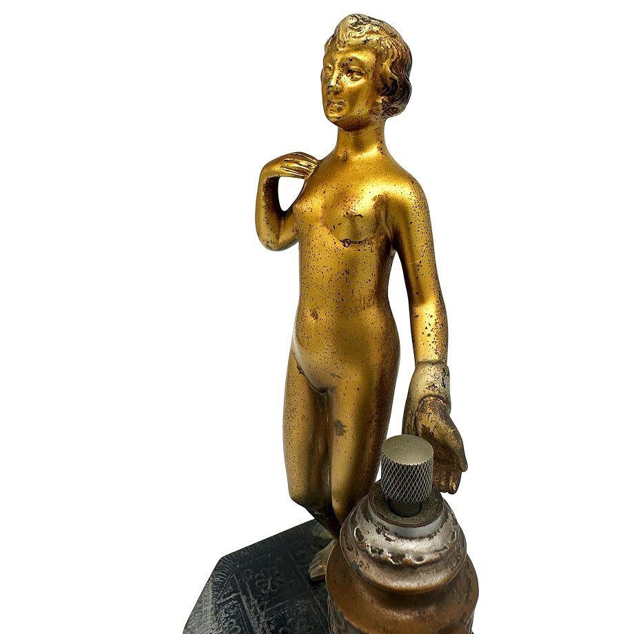 Art Deco Spelter Metal Nude Flapper Goddess Desktop Torch Tip Table Lighter in vendita 3