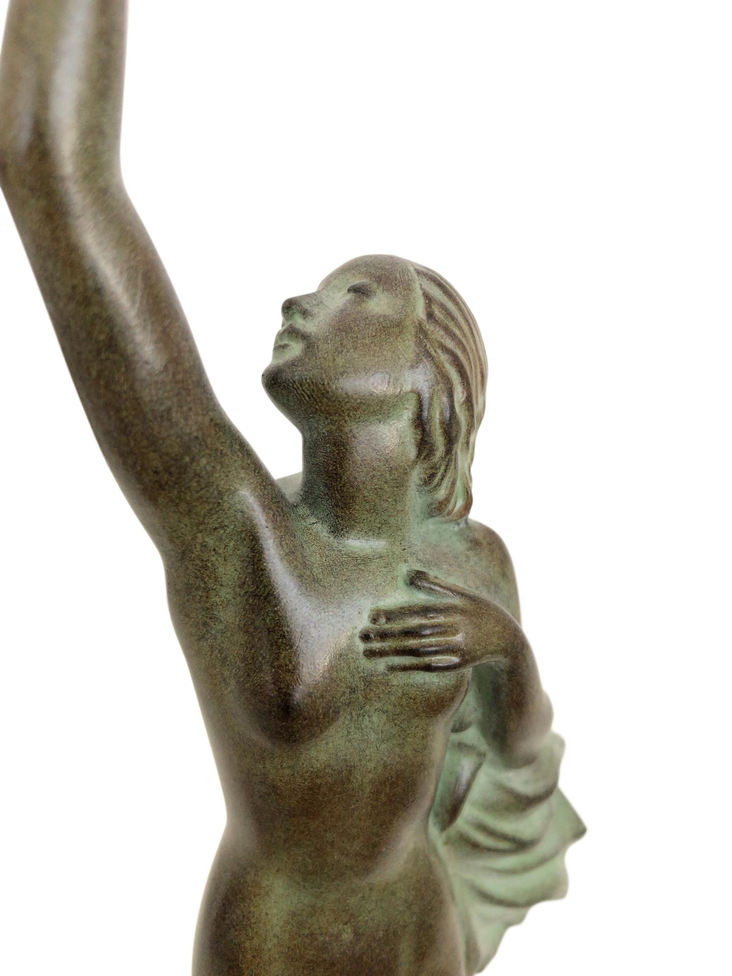 Escultura Art Déco de Espelta Mensaje de amor de Pierre Le Faguays y Max Le Verrier en venta 2