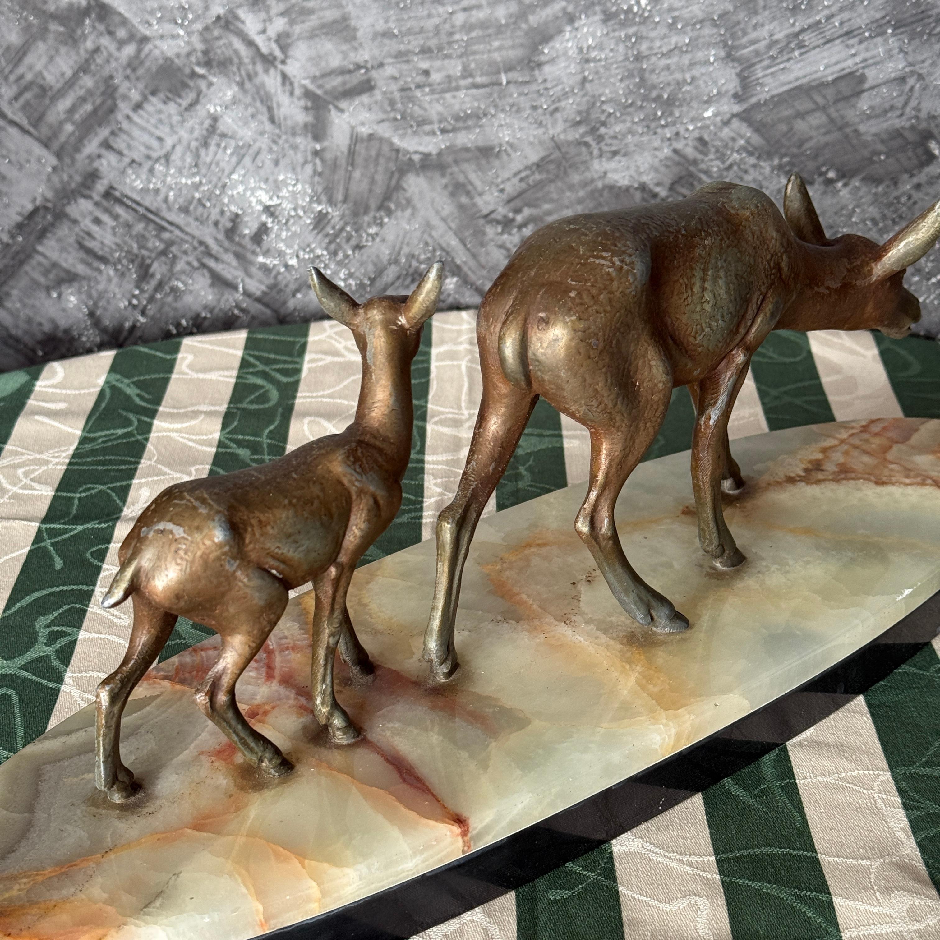 Sculpture Art Déco de 2 cerfs en vente 2