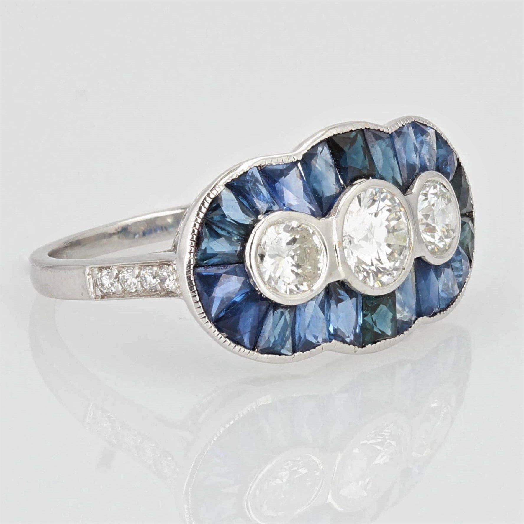 Art Deco Style Calibrated Sapphire Diamonds 18 Karat White Gold Ring For Sale 2