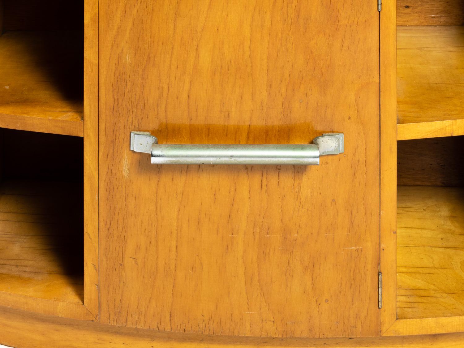 Portoghese Piccola commode in legno d'abete Art Déco, anni '40 in vendita