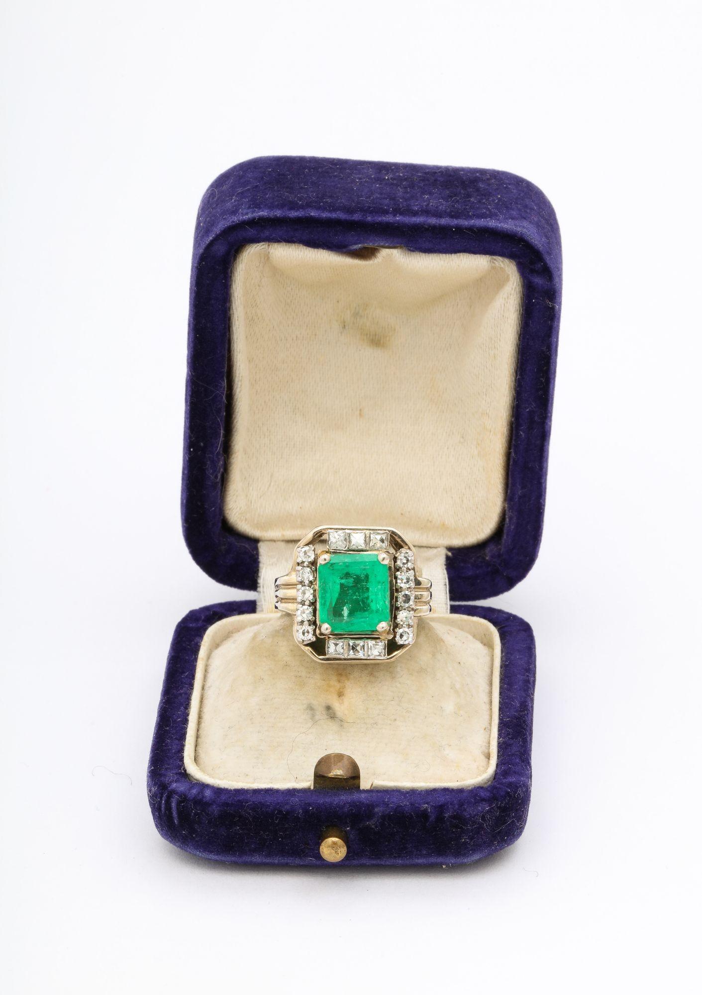 Art Deco Square Cut Emerald Ring For Sale 2