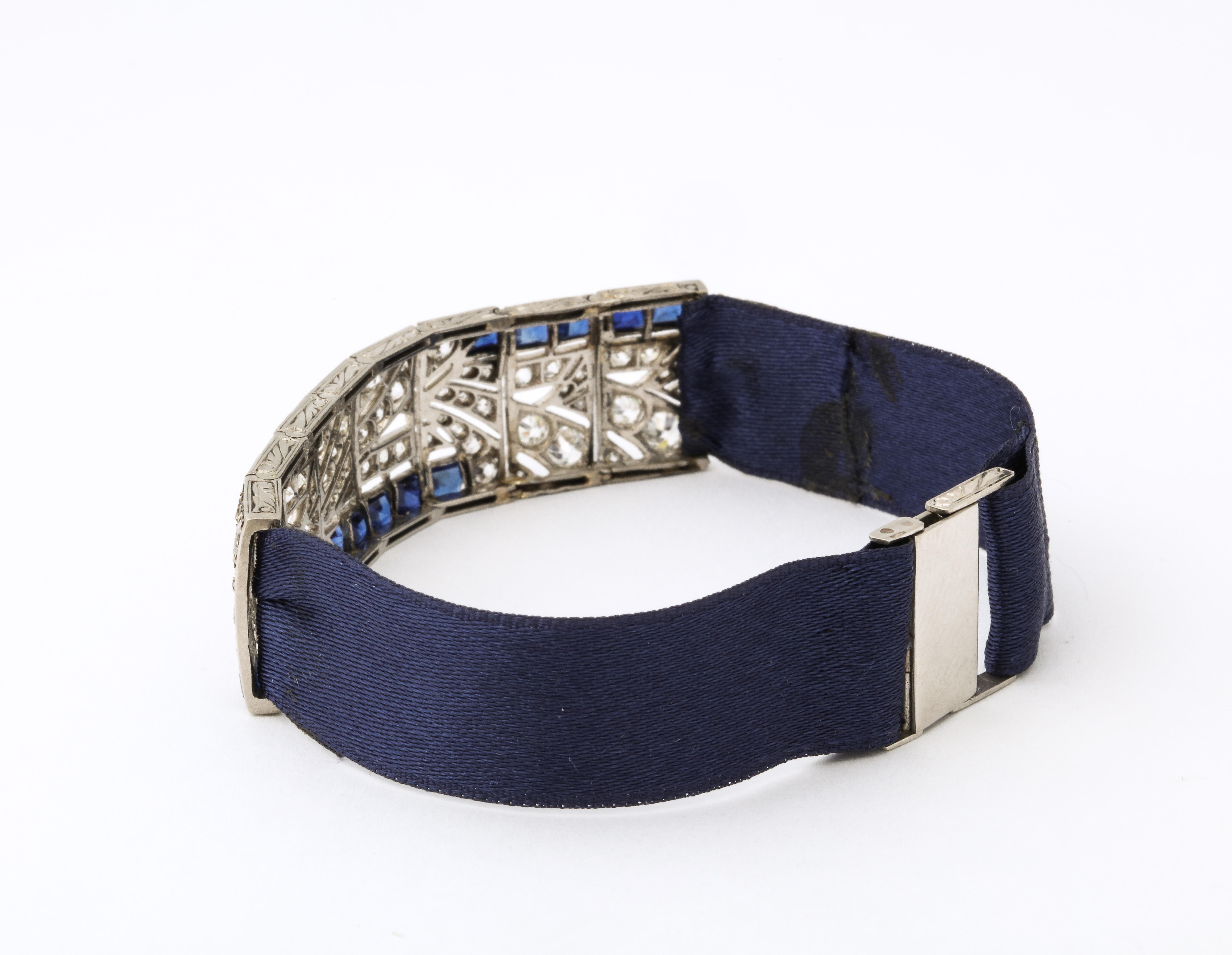 Art Deco Square Cut Sapphire with Diamonds Platinum Elegant Ribbon Bracelet For Sale 4